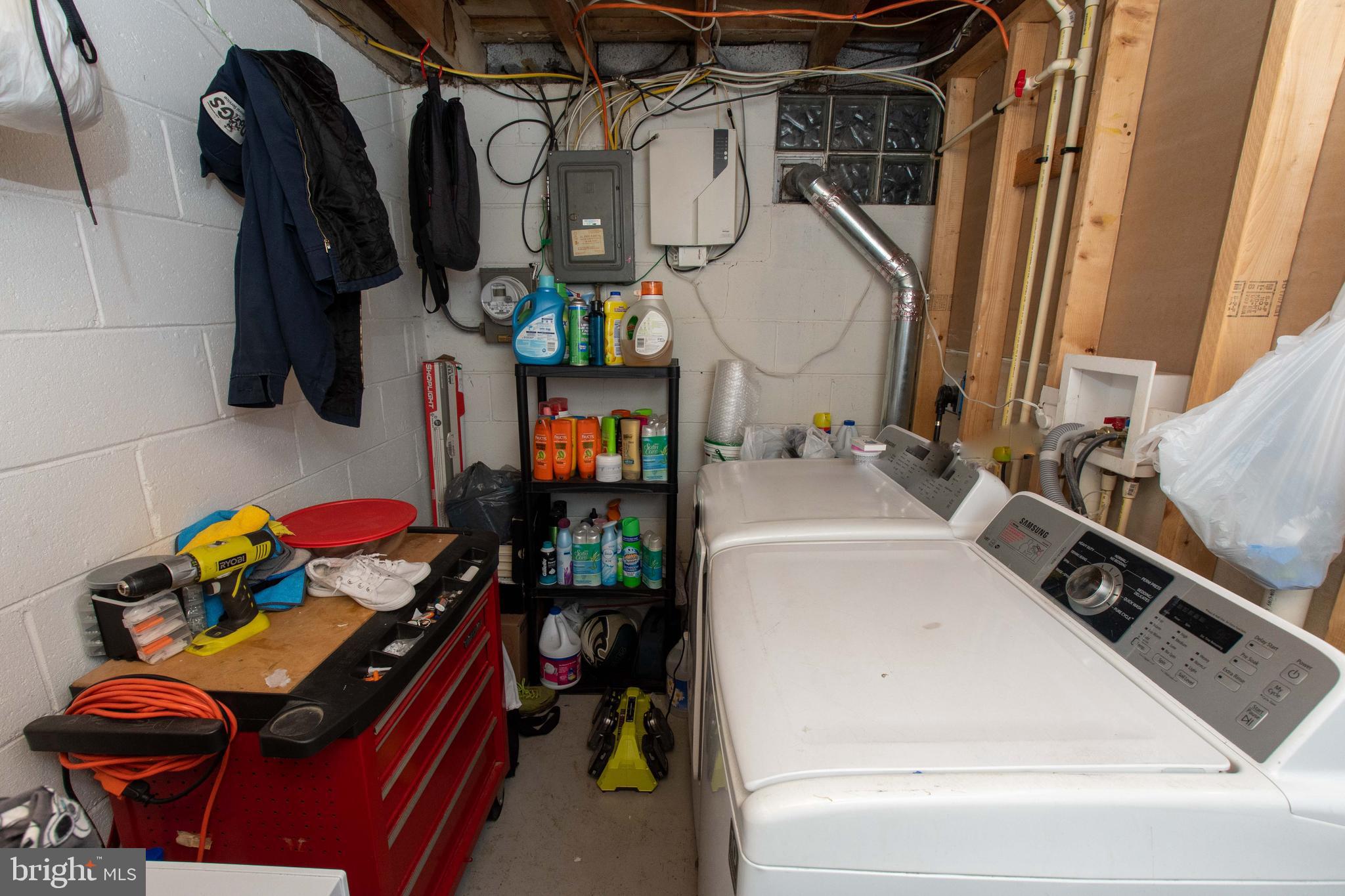 RIVERWOOD PARK - Residential