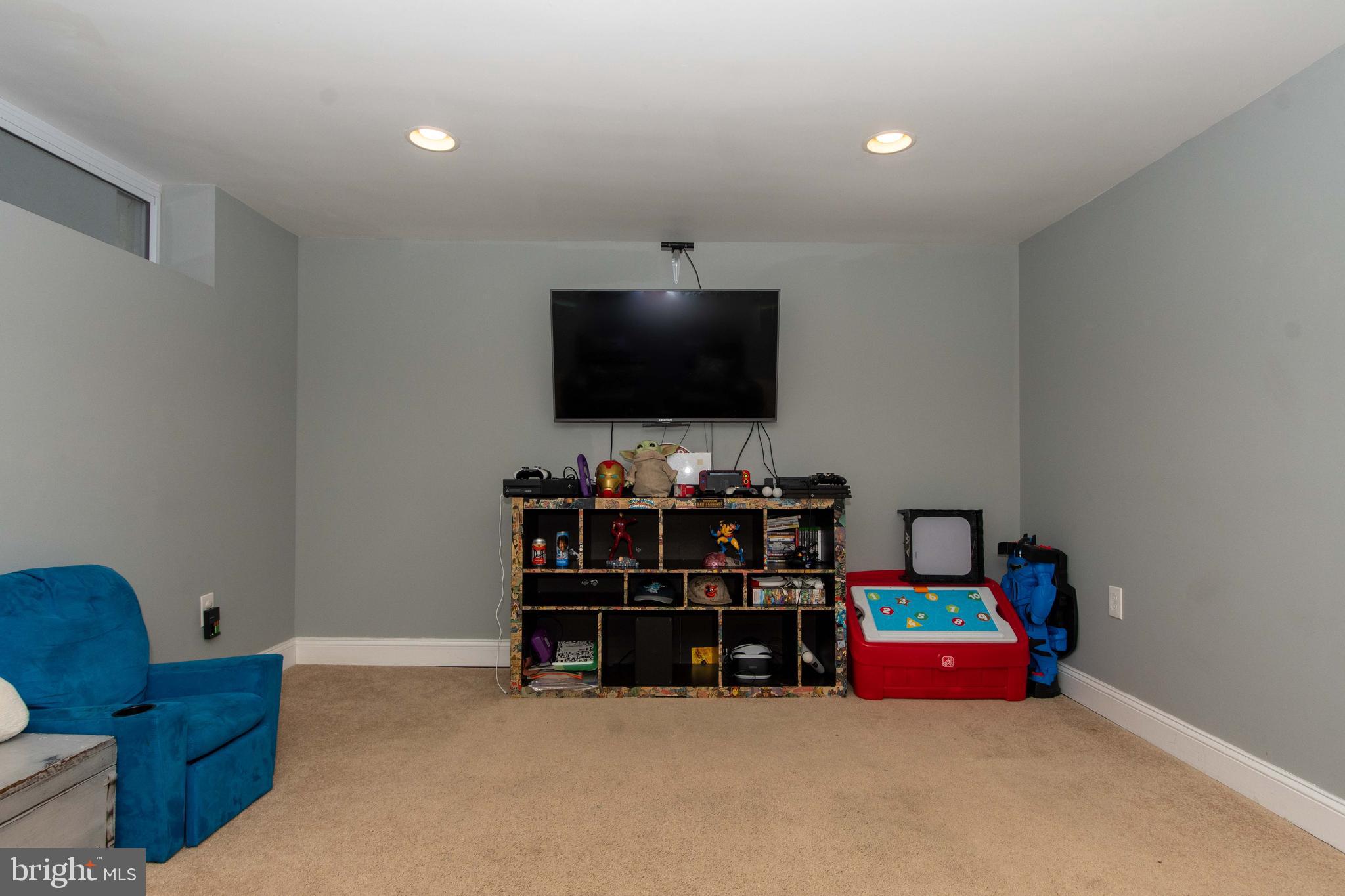 RIVERWOOD PARK - Residential