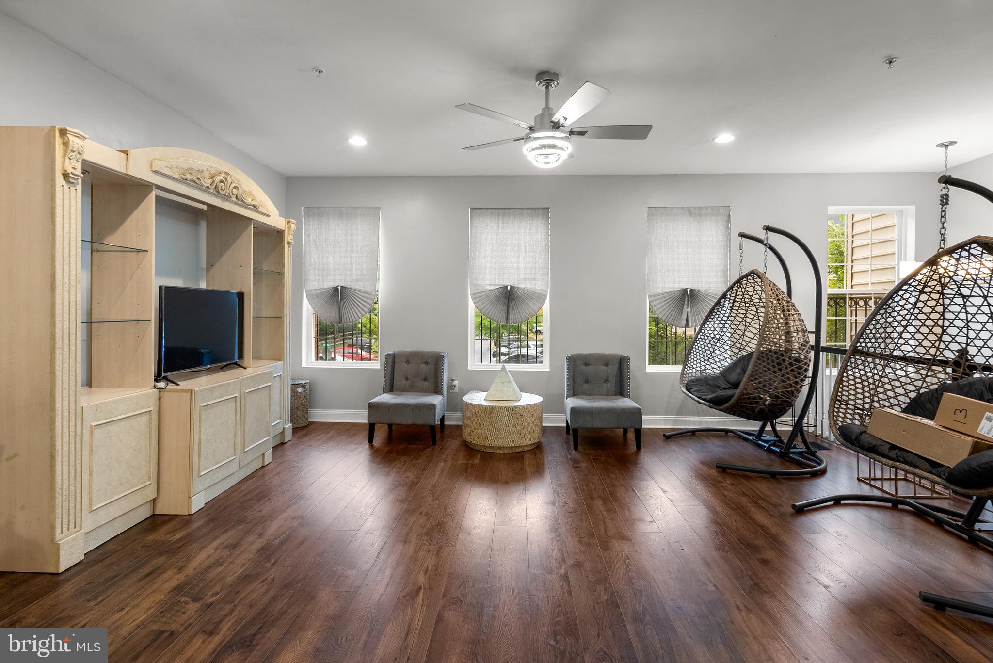 3805 PENTLAND HILLS DRIVE