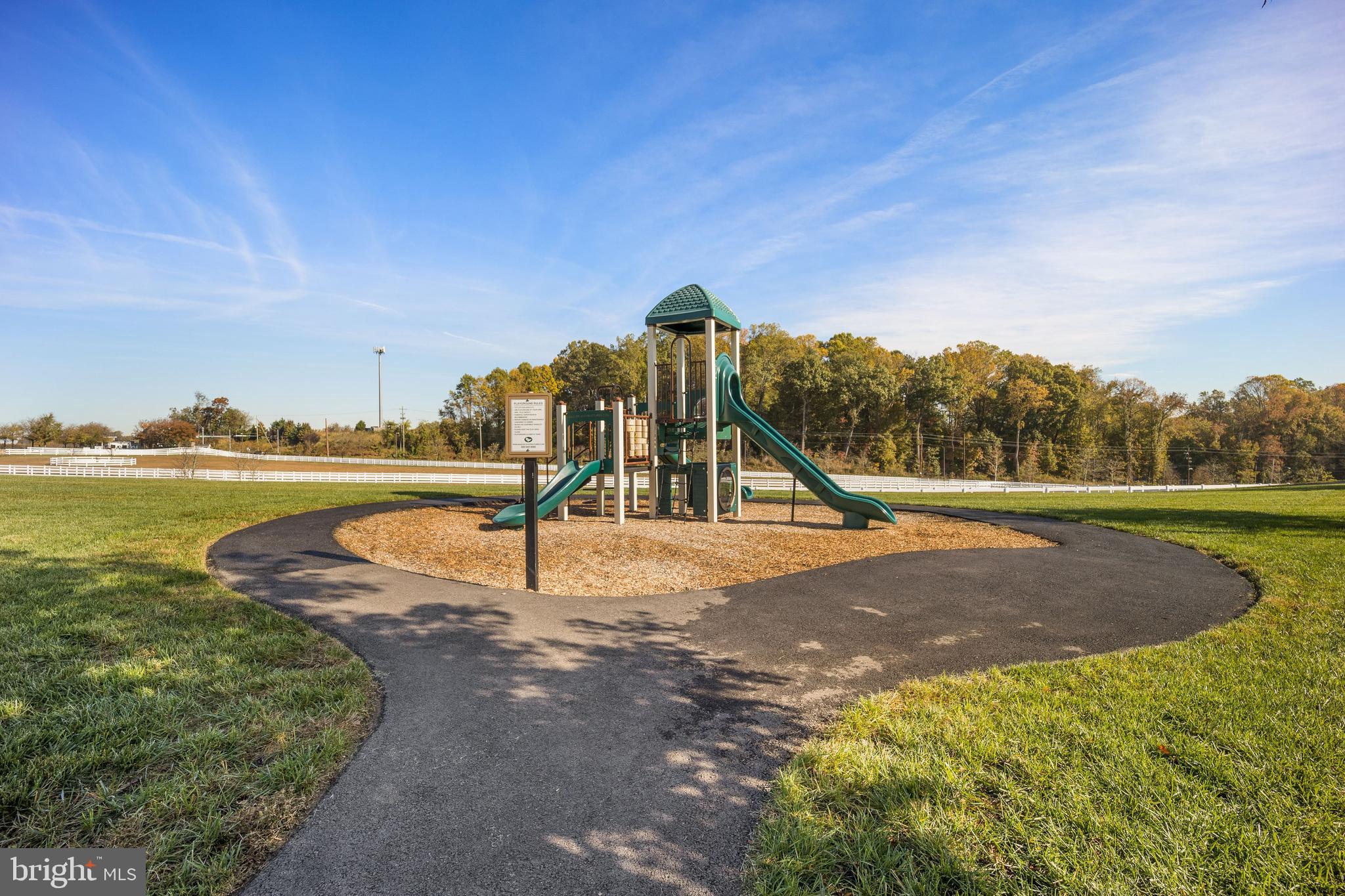 MARLBORO RIDGE - Residential