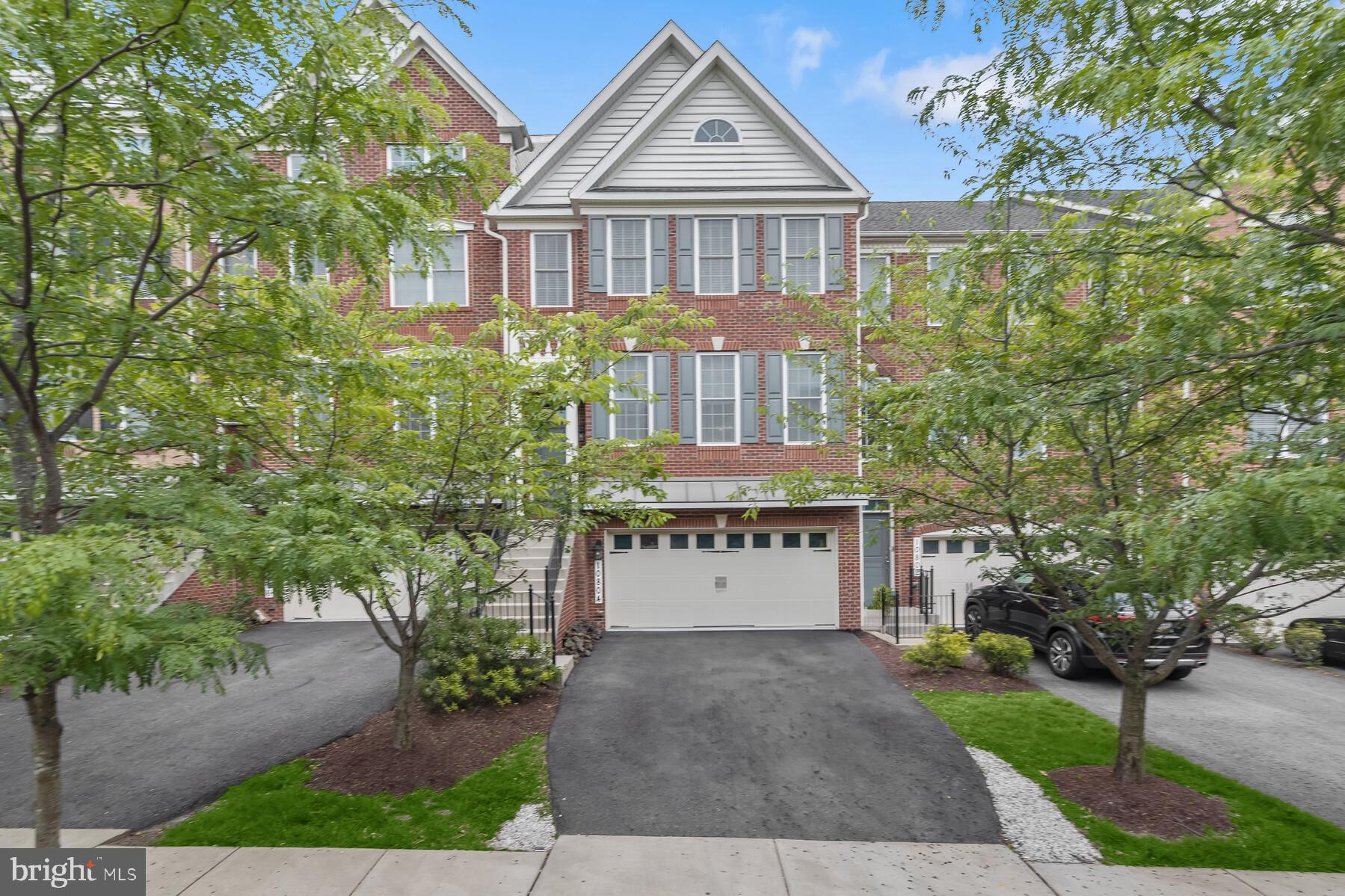 MARLBORO RIDGE - Residential