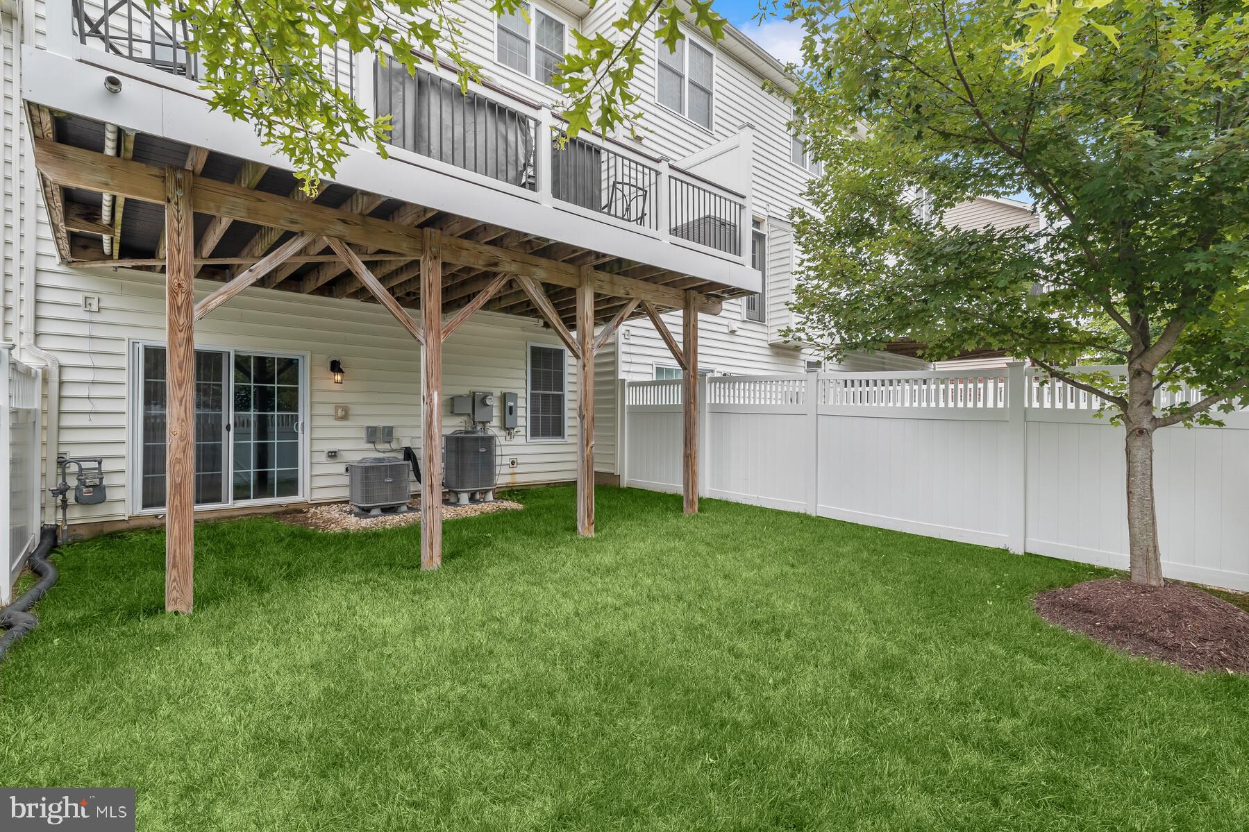 MARLBORO RIDGE - Residential