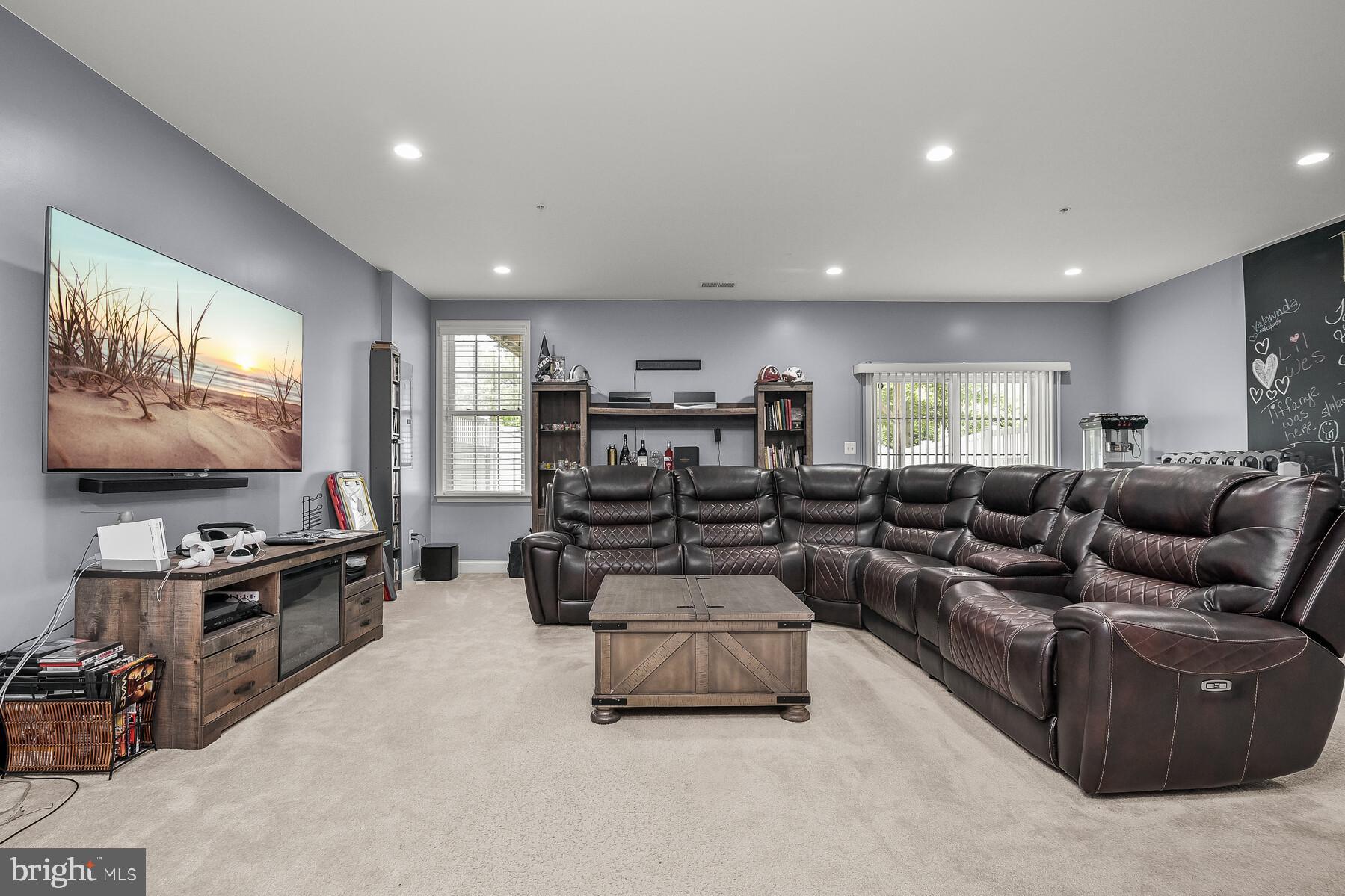 MARLBORO RIDGE - Residential