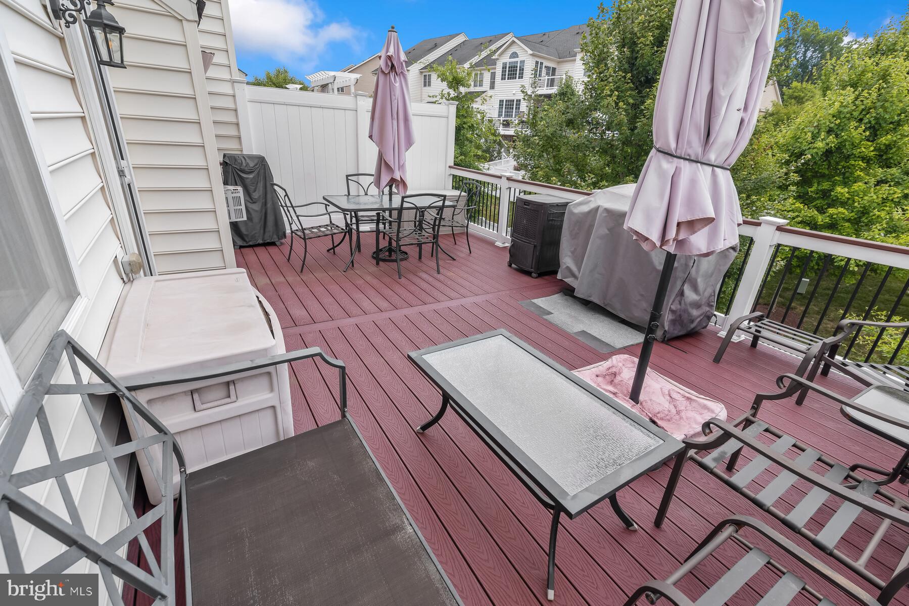 MARLBORO RIDGE - Residential