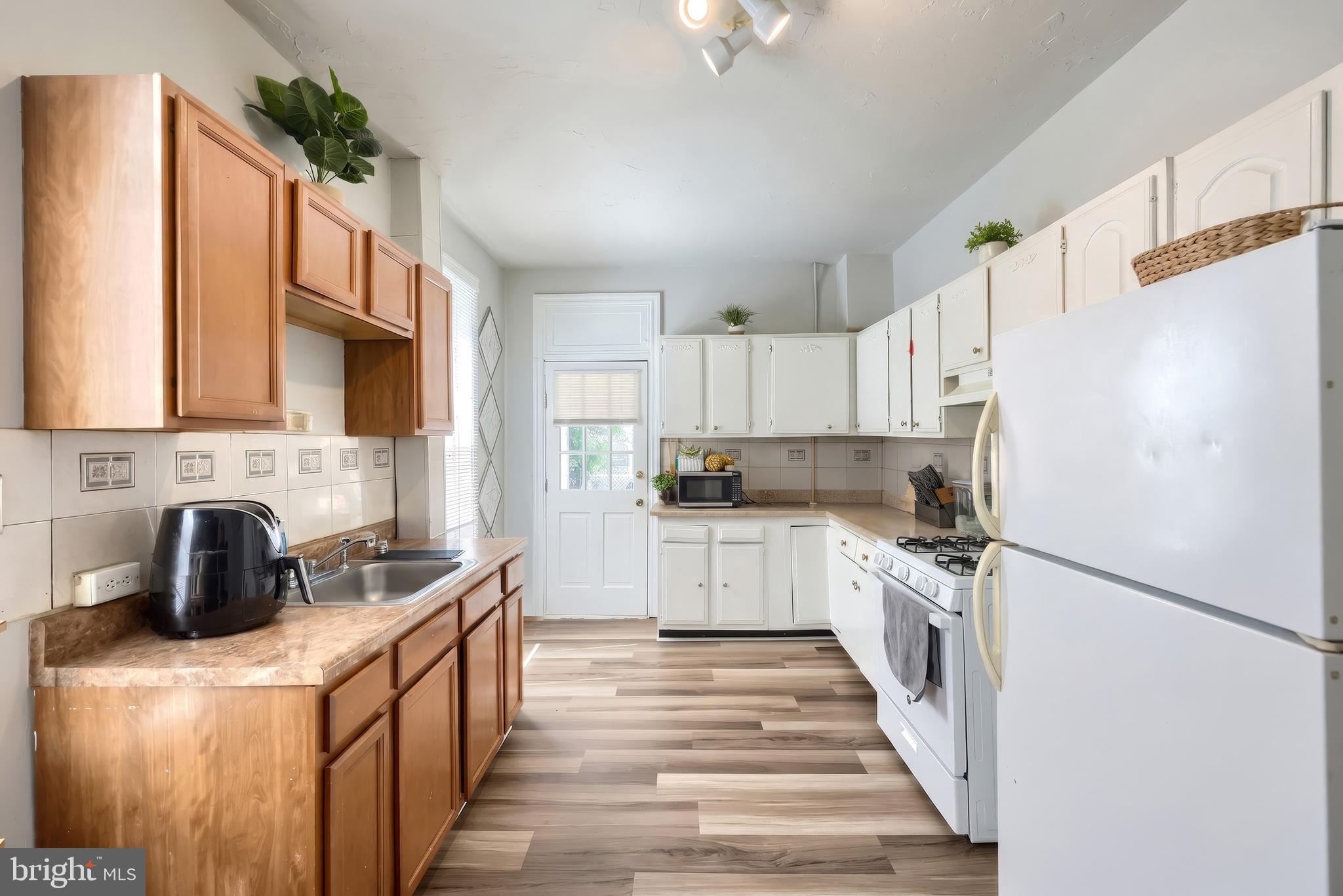 EAST YORK - Residential