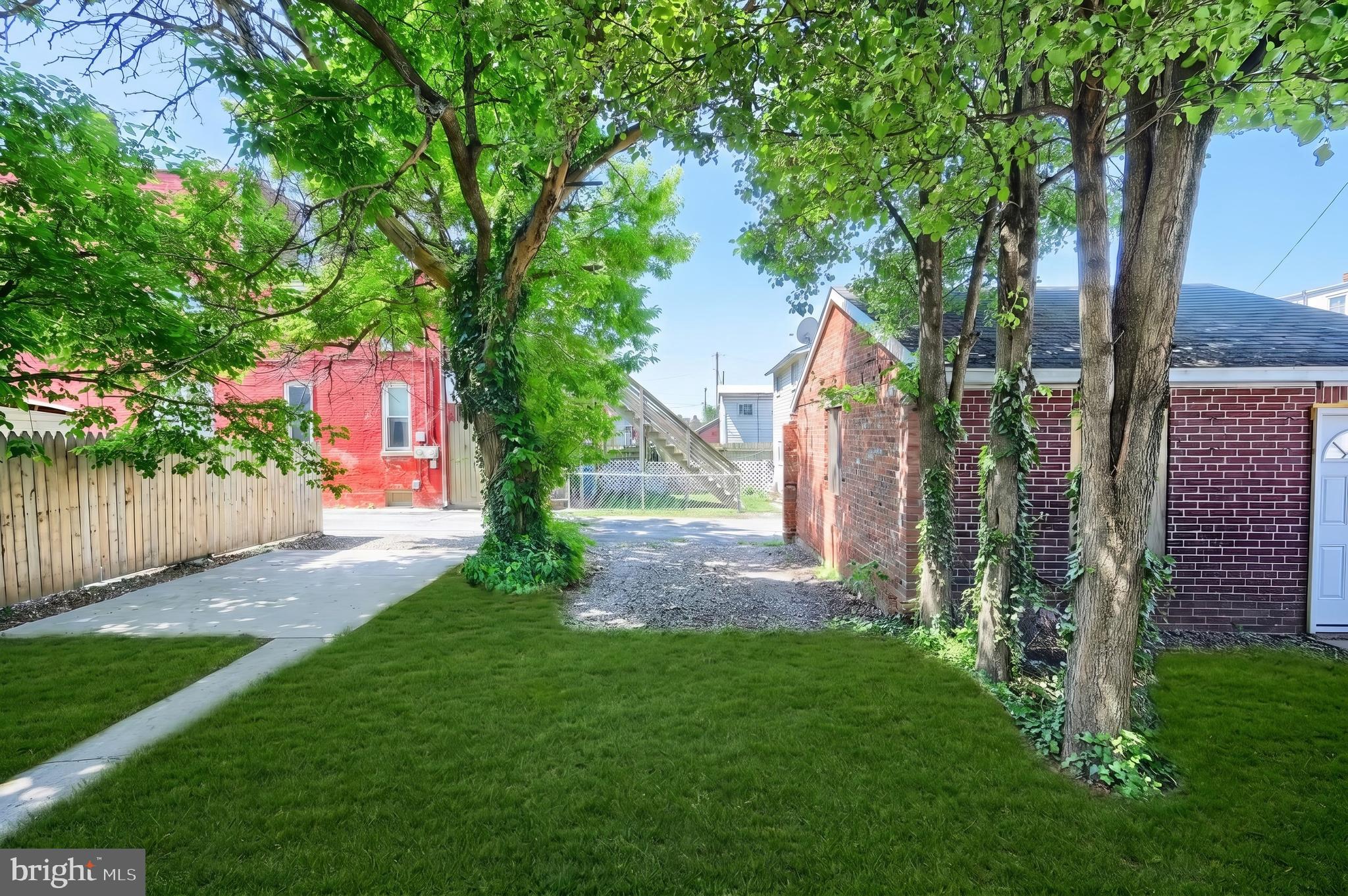 EAST YORK - Residential