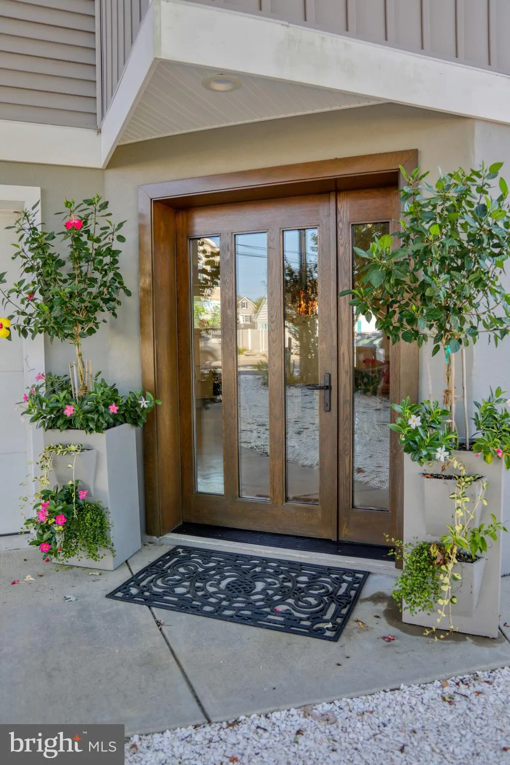 Lewes, Delaware 19958, United States, 6 Bedrooms Bedrooms, ,7 BathroomsBathrooms,Residential,Active,219820