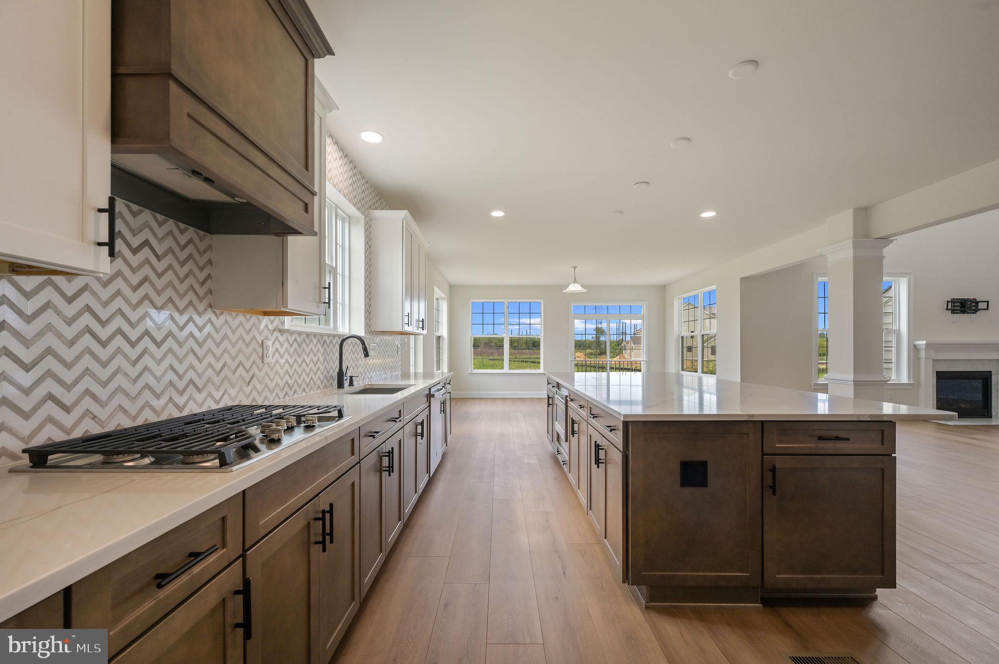 HIGHLANDS AT BACK CREEK - Residential