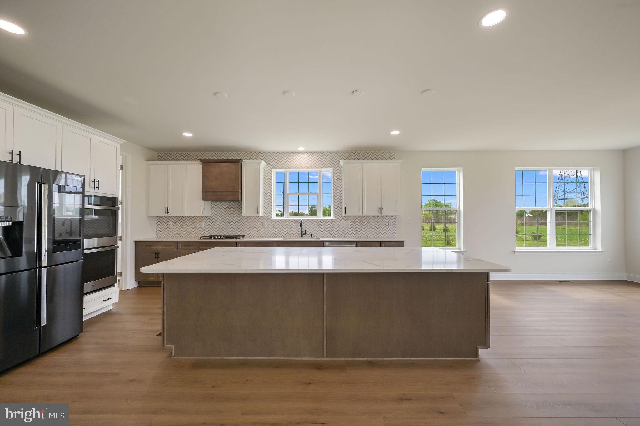 HIGHLANDS AT BACK CREEK - Residential