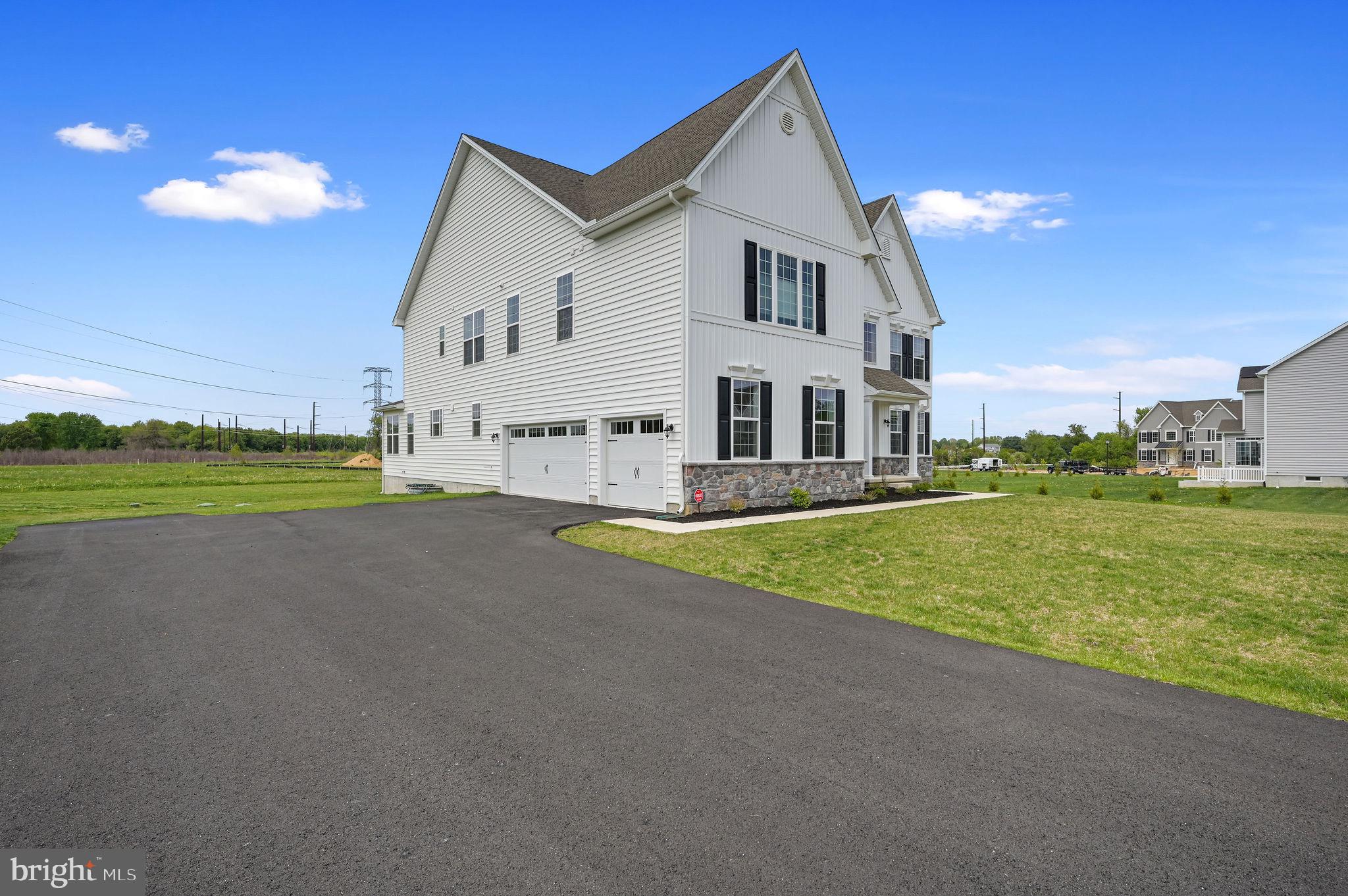 HIGHLANDS AT BACK CREEK - Residential