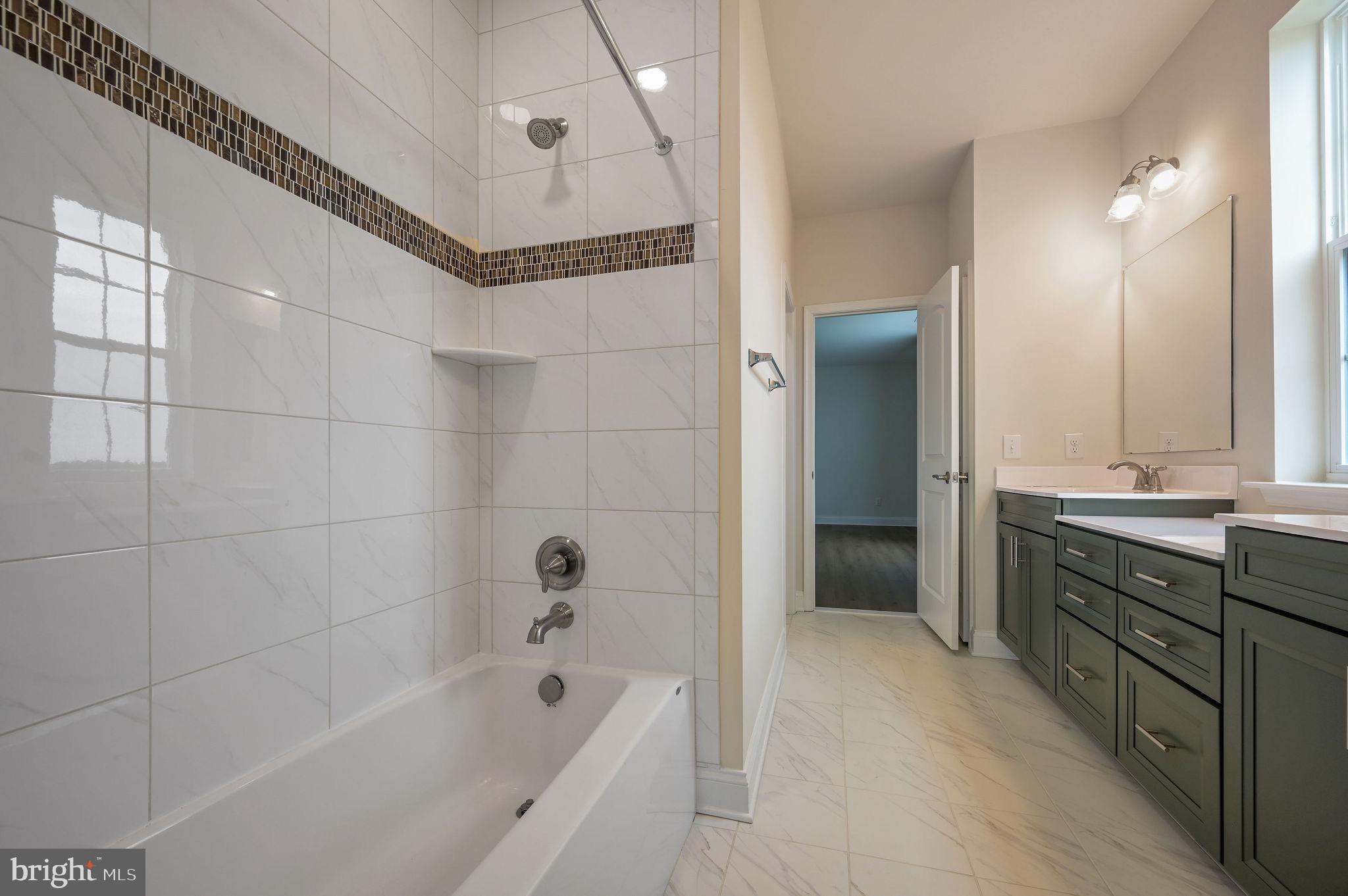 HIGHLANDS AT BACK CREEK - Residential