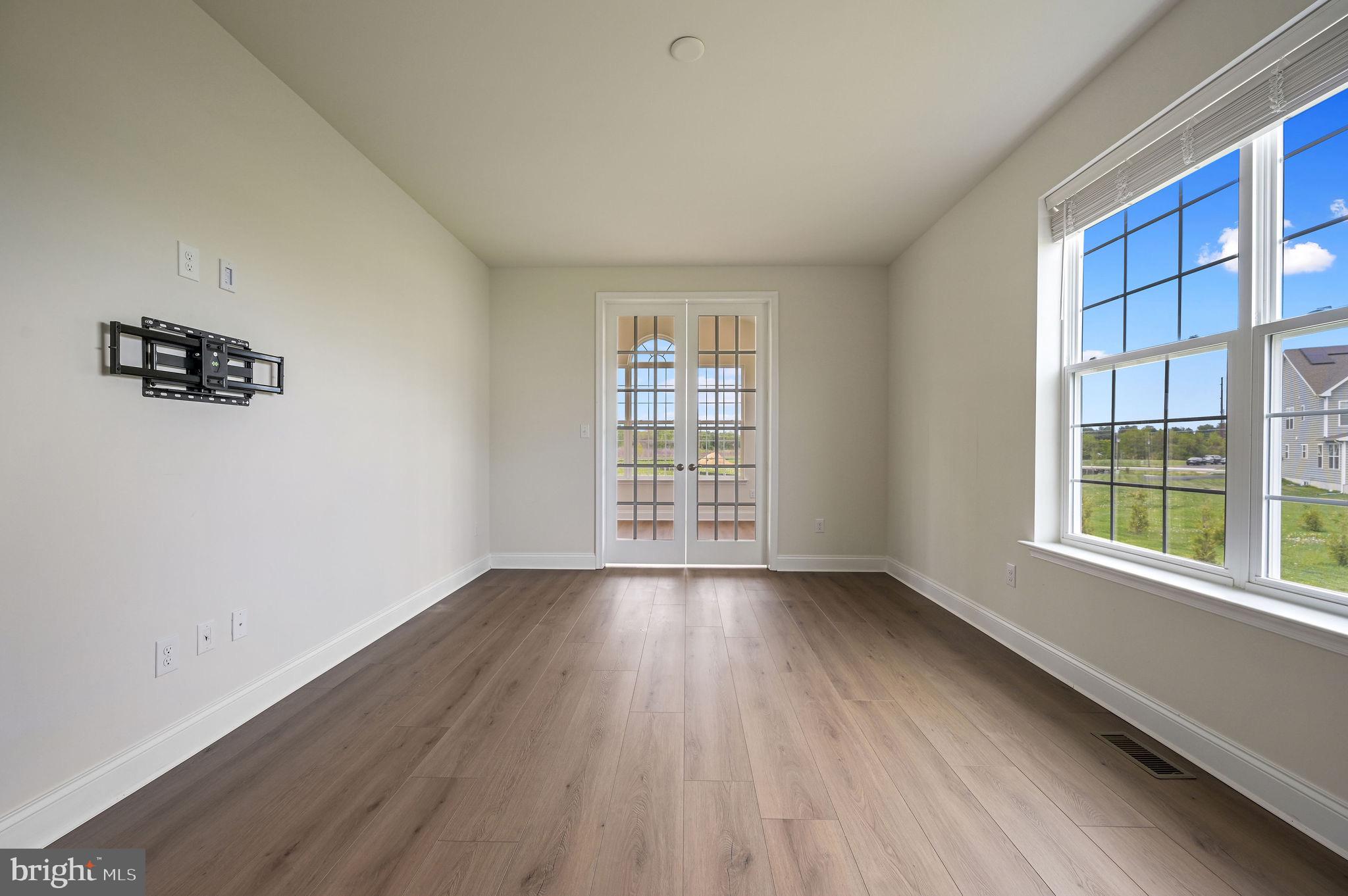 HIGHLANDS AT BACK CREEK - Residential