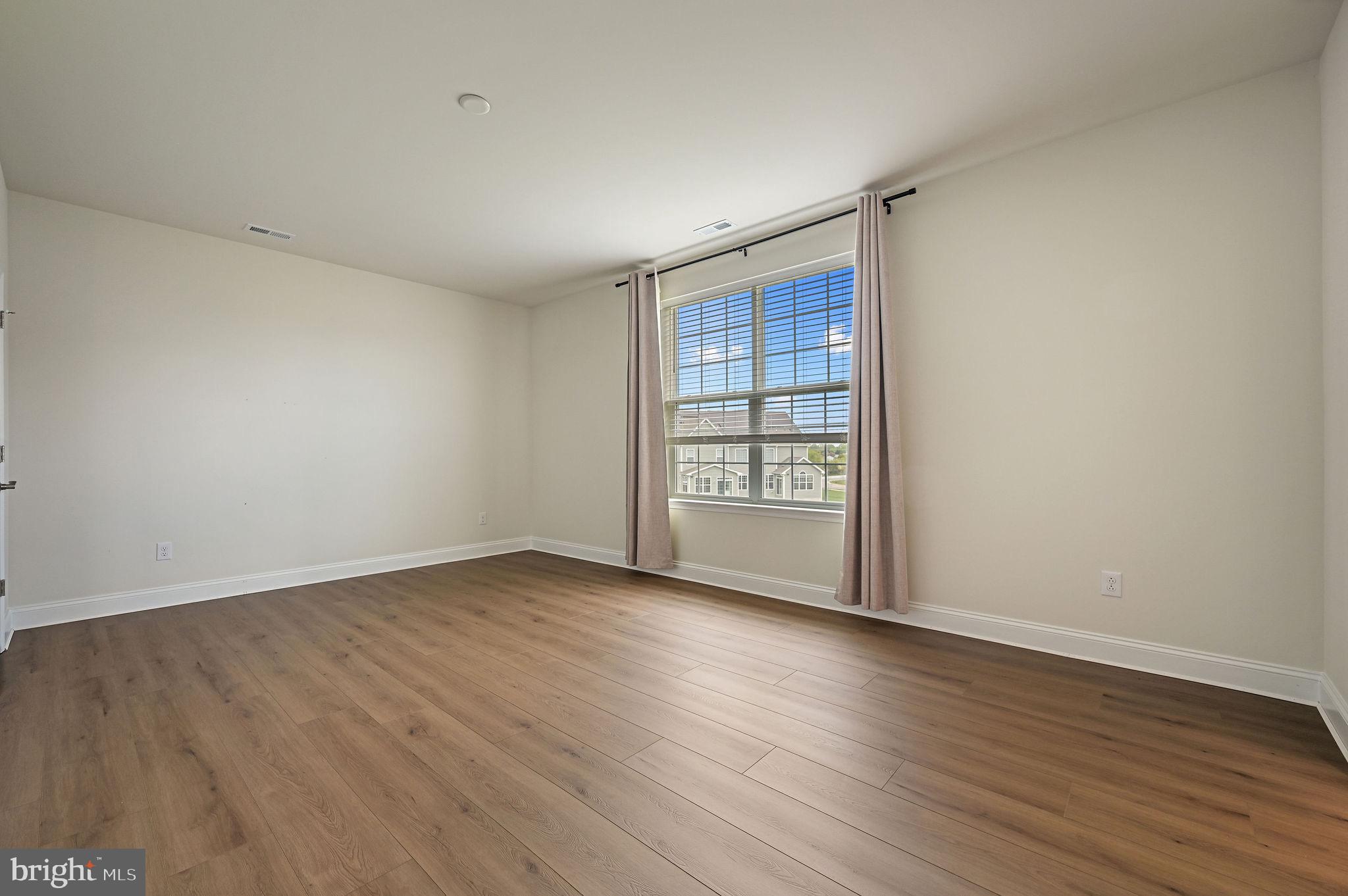 HIGHLANDS AT BACK CREEK - Residential