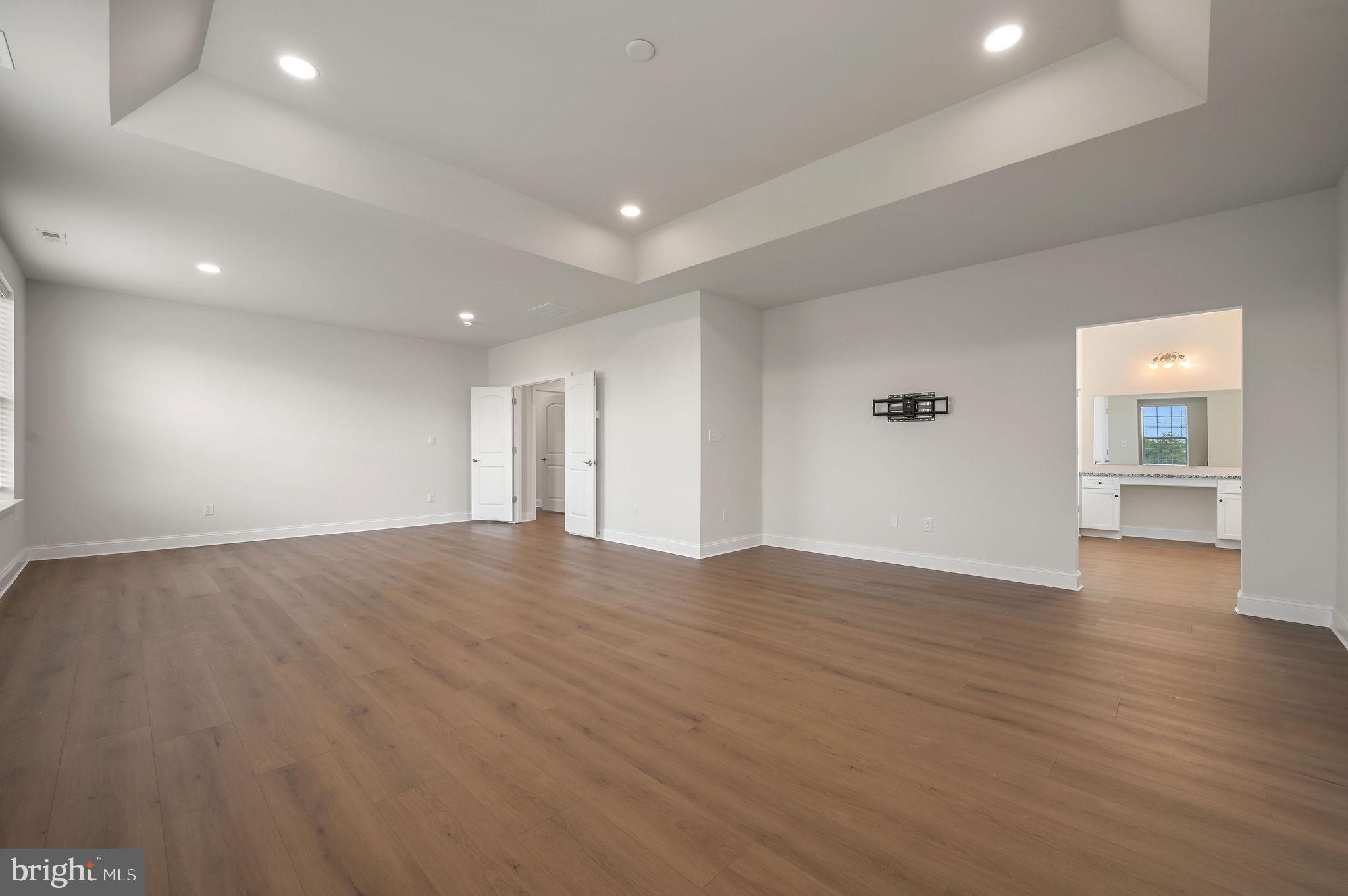 HIGHLANDS AT BACK CREEK - Residential