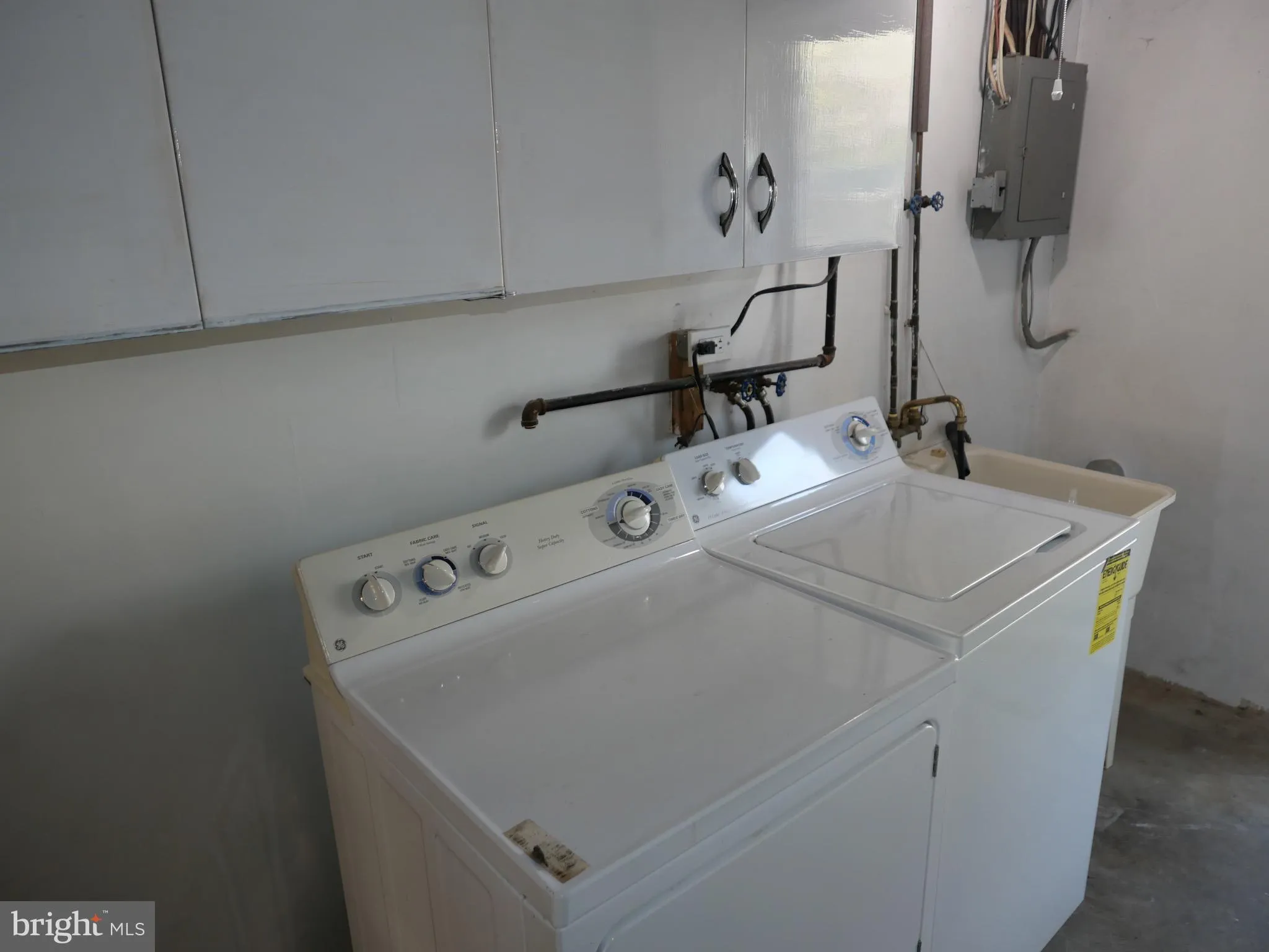 Upper Darby, Pennsylvania 19082, United States, 3 Bedrooms Bedrooms, ,1 BathroomBathrooms,Residential,Pending,111250