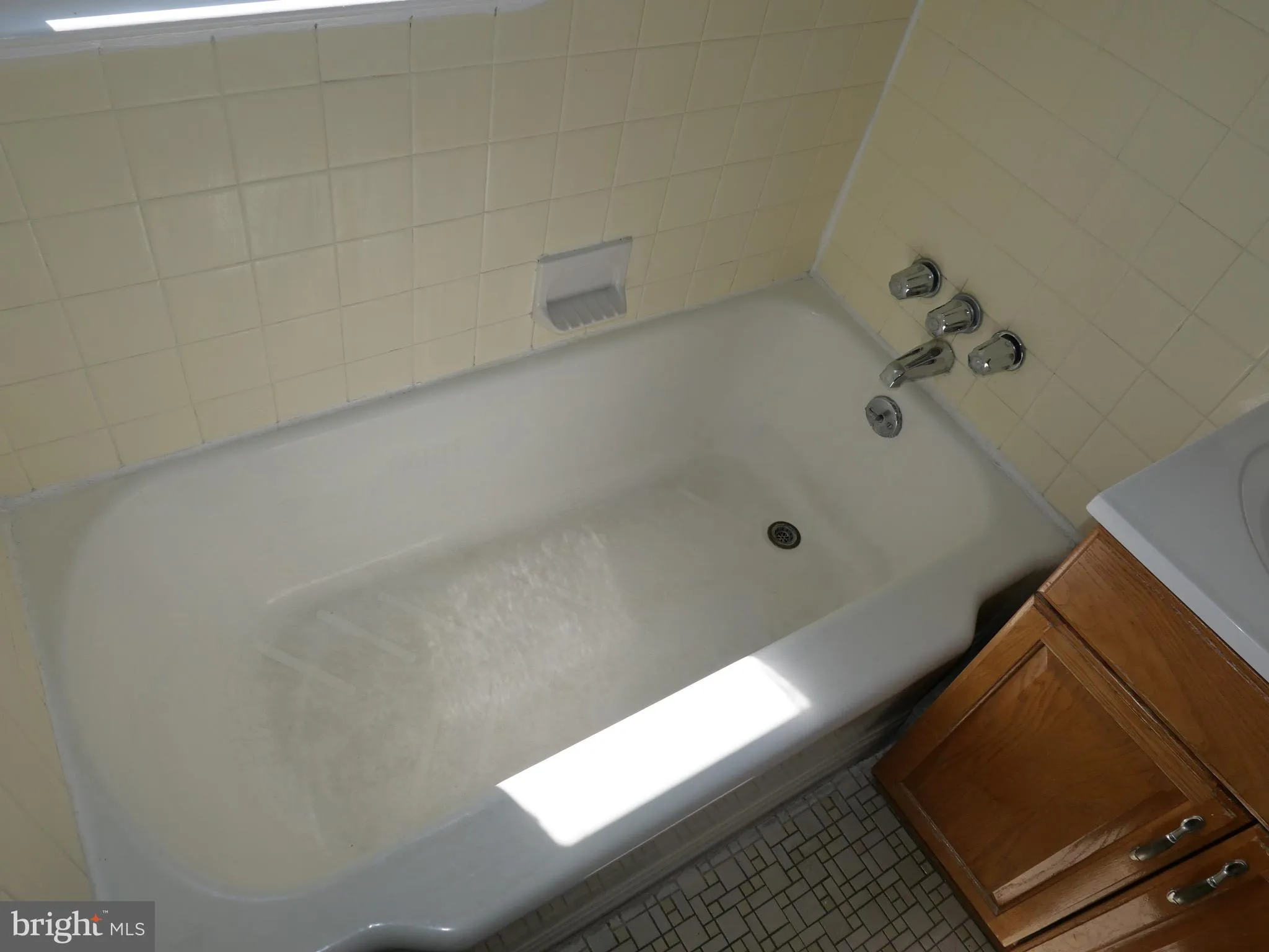 Upper Darby, Pennsylvania 19082, United States, 3 Bedrooms Bedrooms, ,1 BathroomBathrooms,Residential,Pending,111250