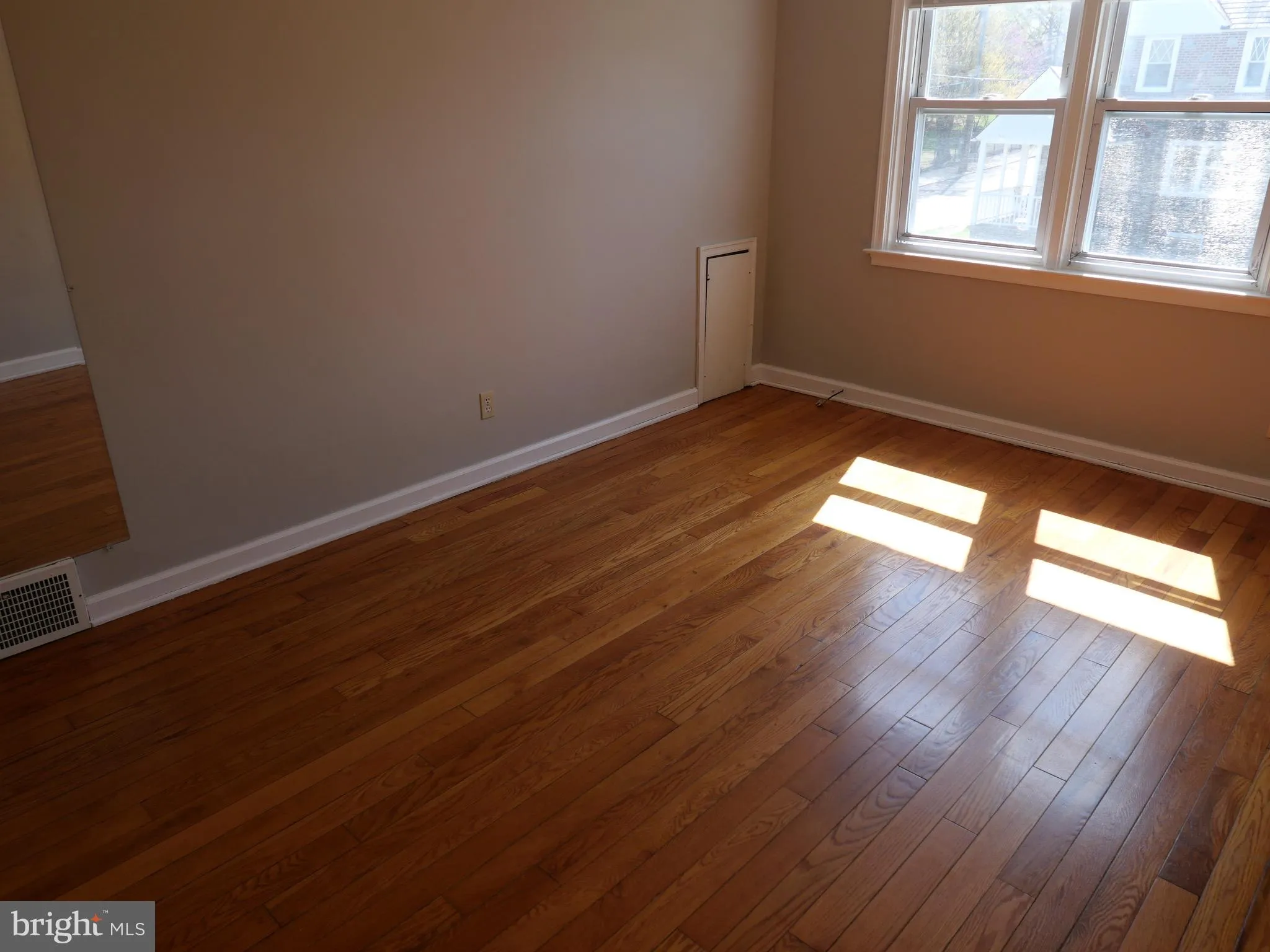 Upper Darby, Pennsylvania 19082, United States, 3 Bedrooms Bedrooms, ,1 BathroomBathrooms,Residential,Pending,111250