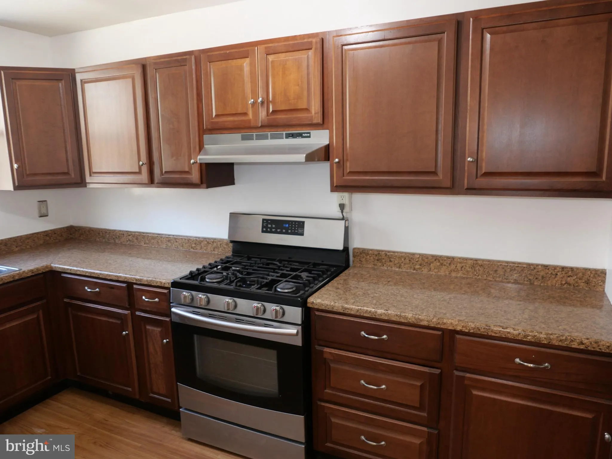 Upper Darby, Pennsylvania 19082, United States, 3 Bedrooms Bedrooms, ,1 BathroomBathrooms,Residential,Pending,111250