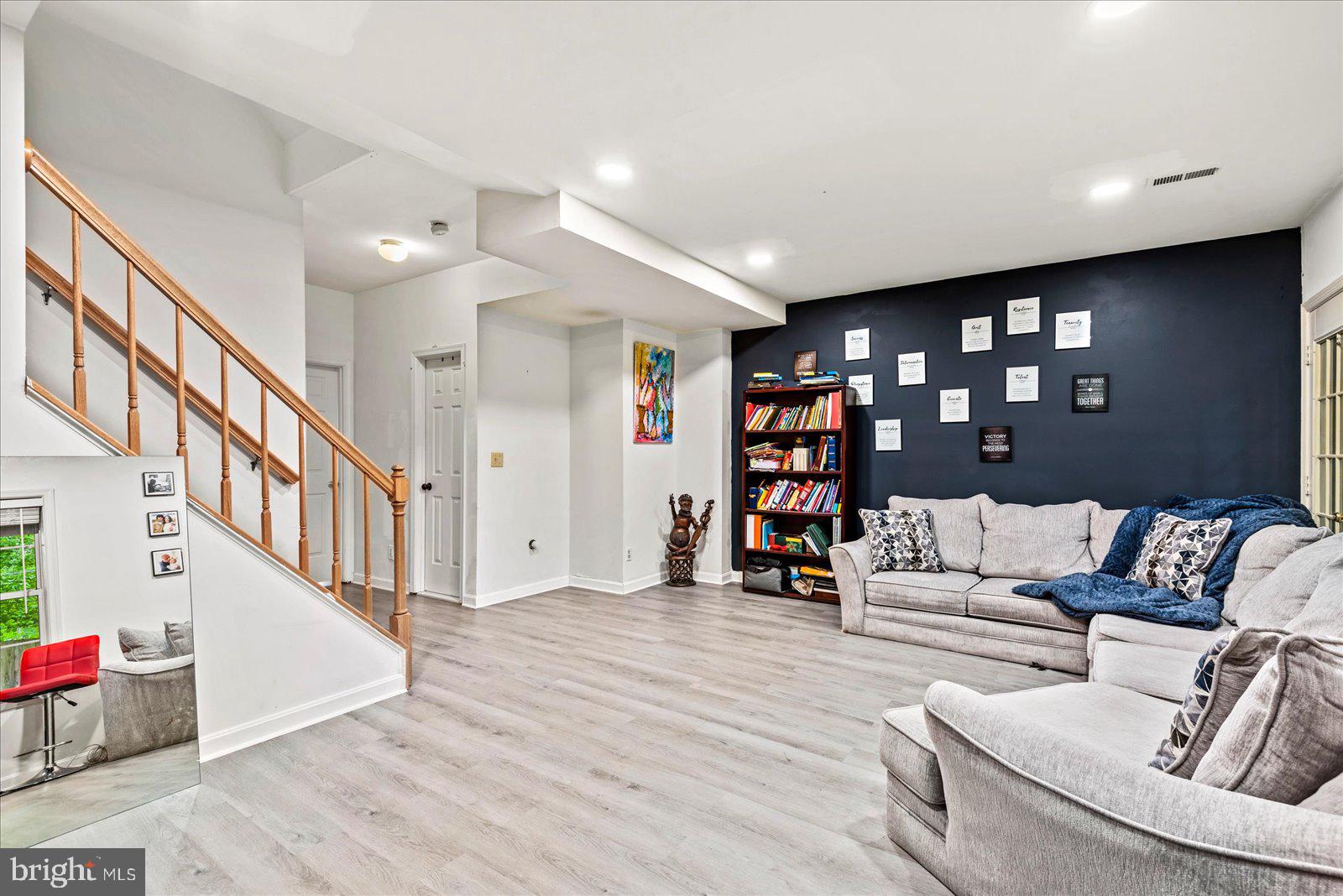 HEATHER HILLS - Residential Lease