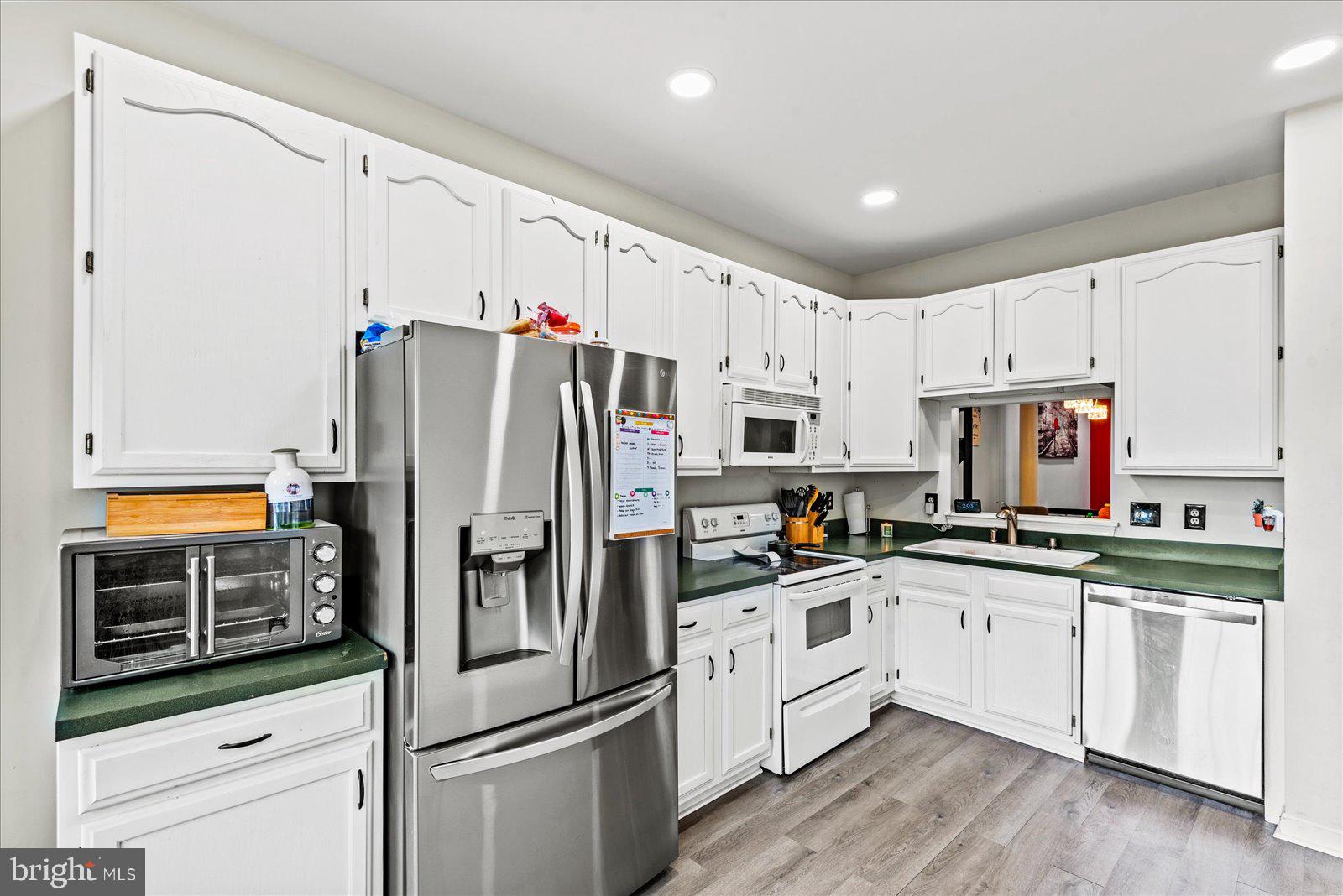 HEATHER HILLS - Residential Lease