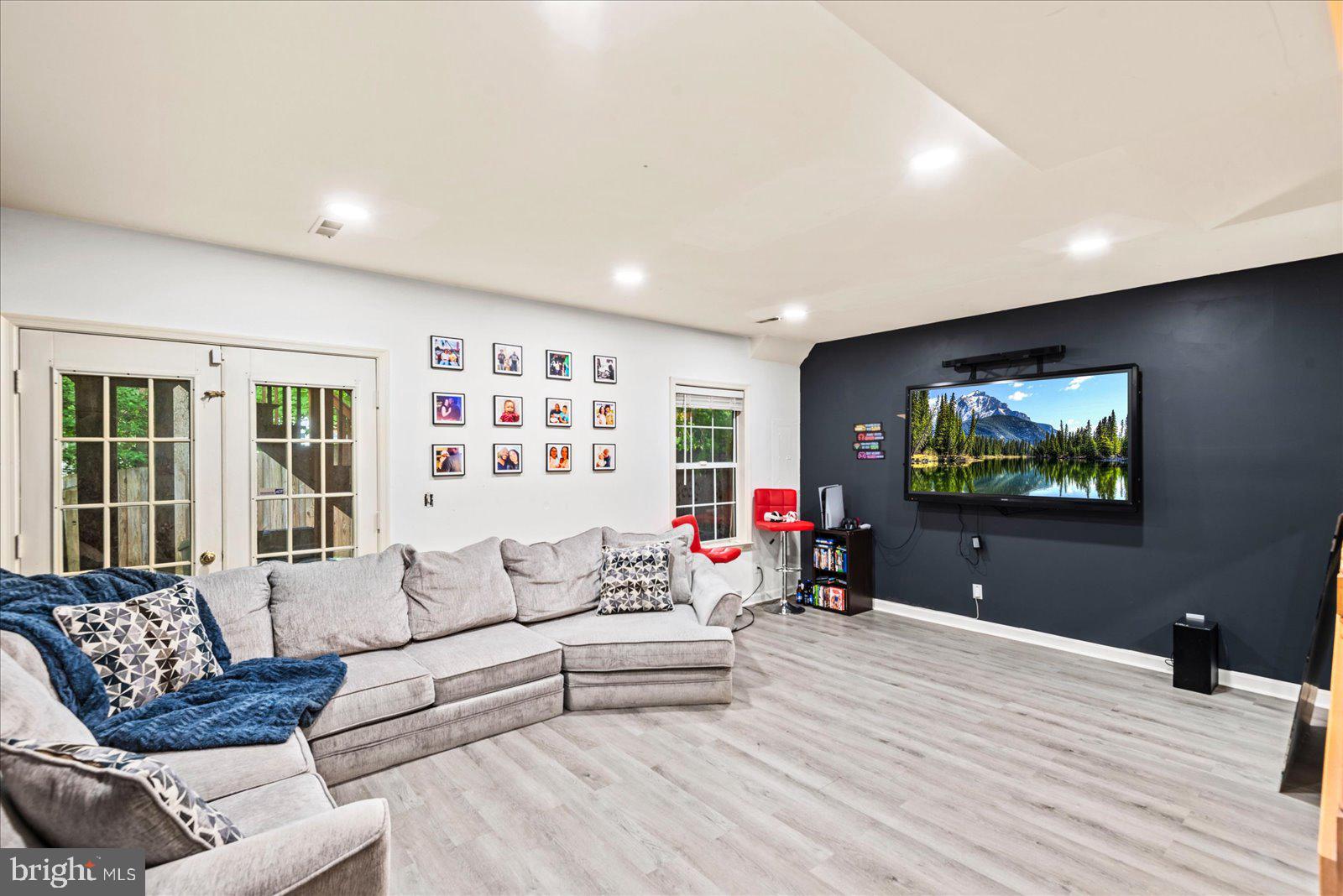 HEATHER HILLS - Residential Lease