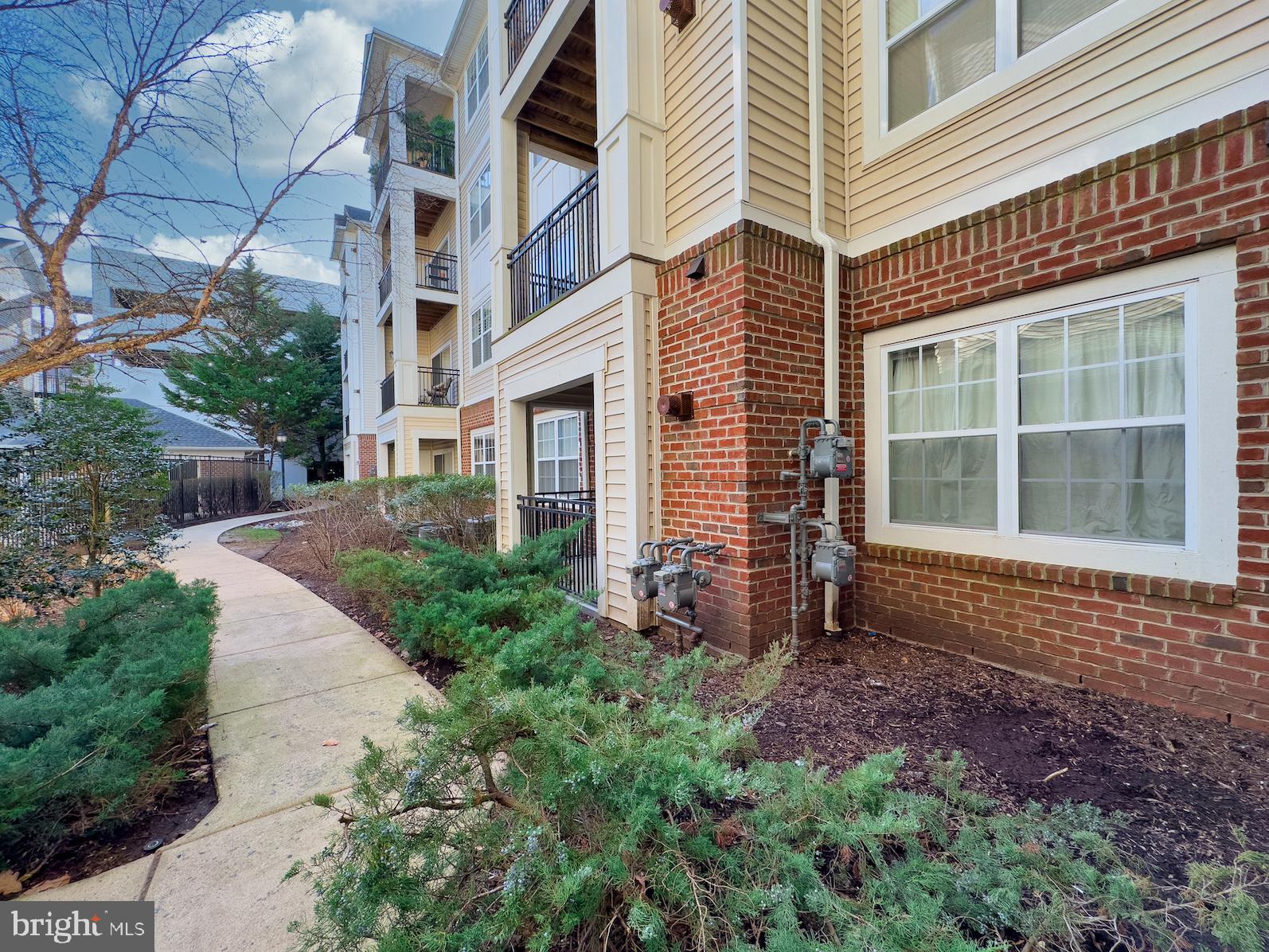 BRYSON AT WOODLAND PARK - Residential Lease