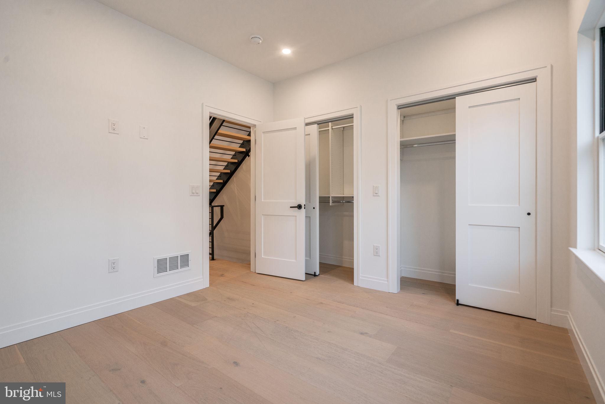 GRADUATE HOSPITAL - Residential