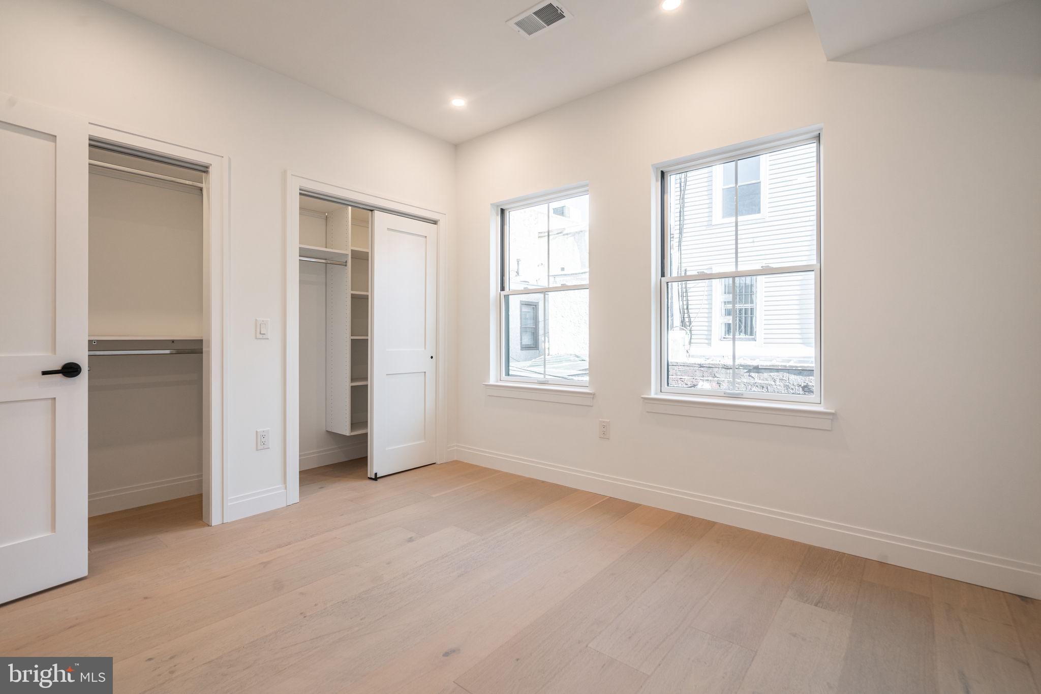 GRADUATE HOSPITAL - Residential