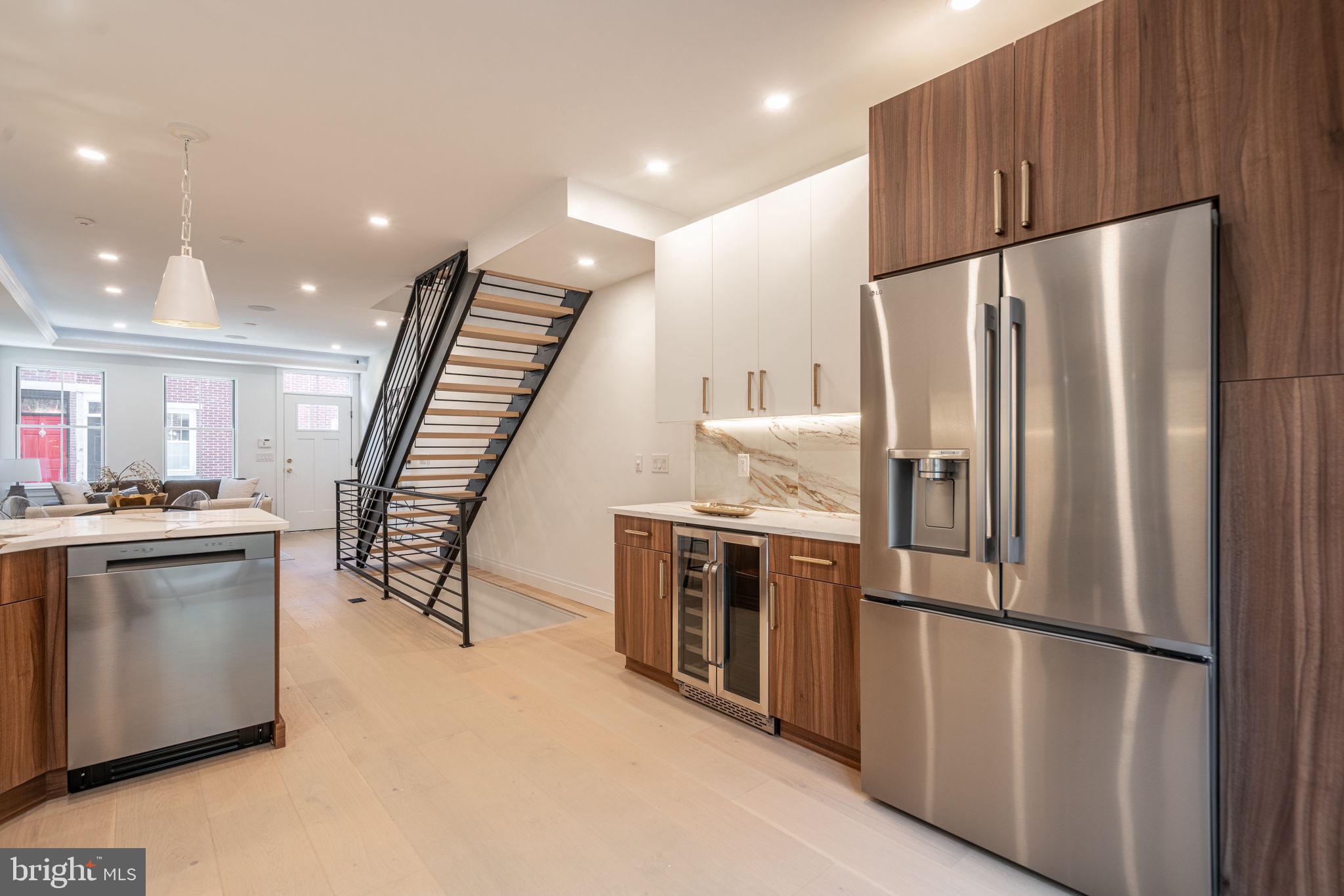 GRADUATE HOSPITAL - Residential