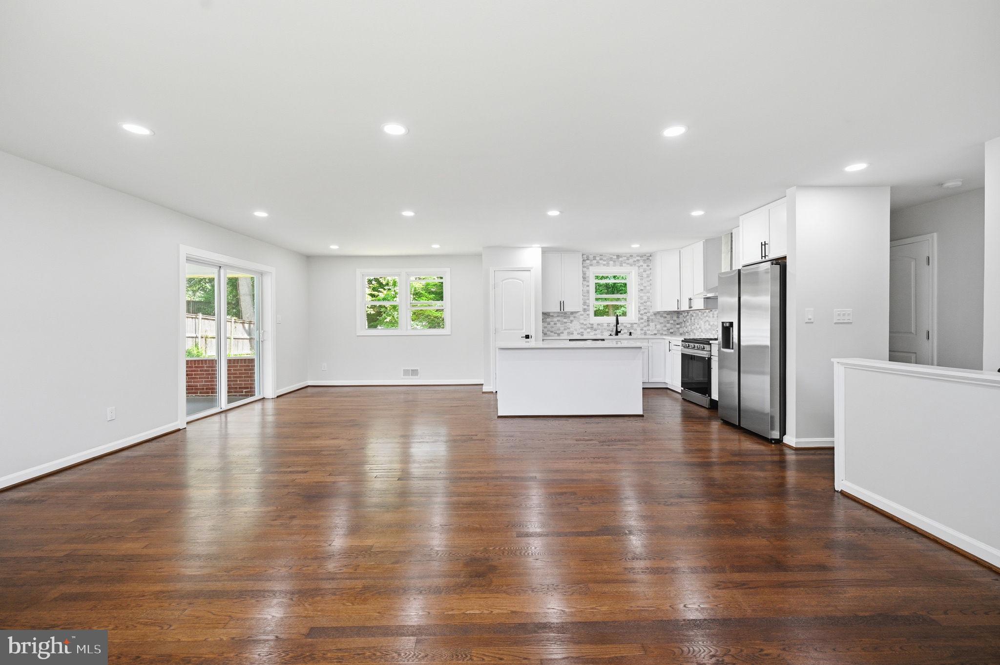 5030 LELAND DRIVE
