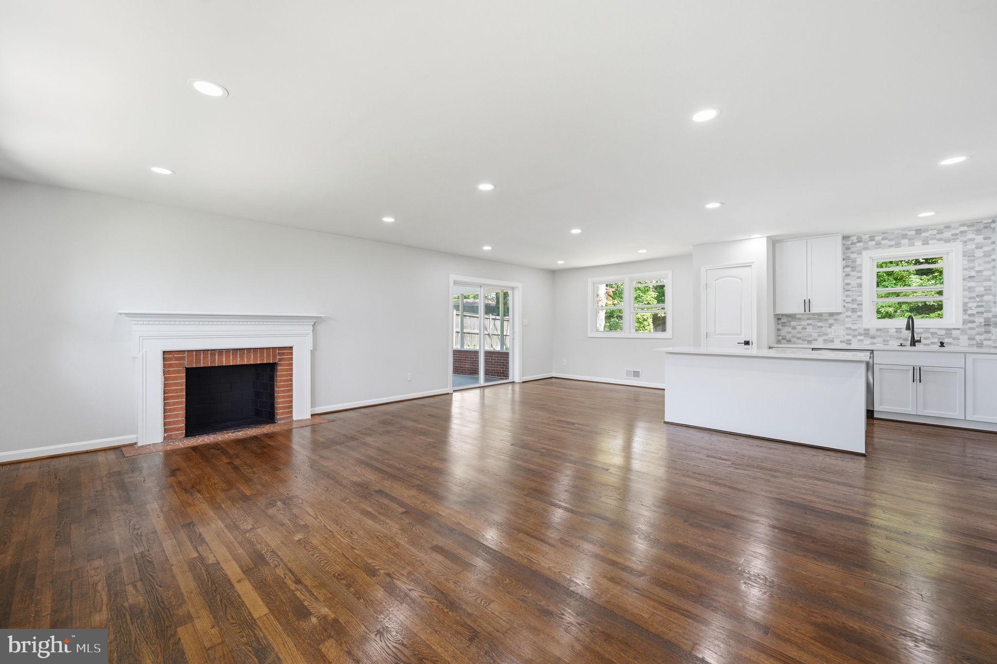 5030 LELAND DRIVE