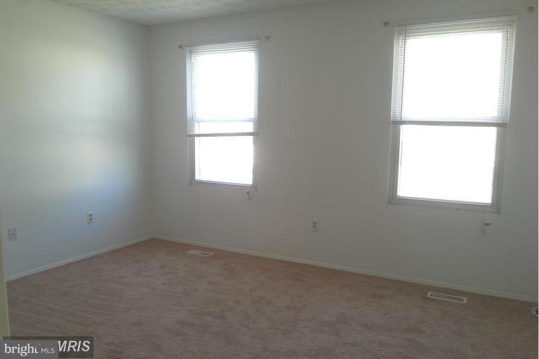 HARBOUR OAKS - Residential