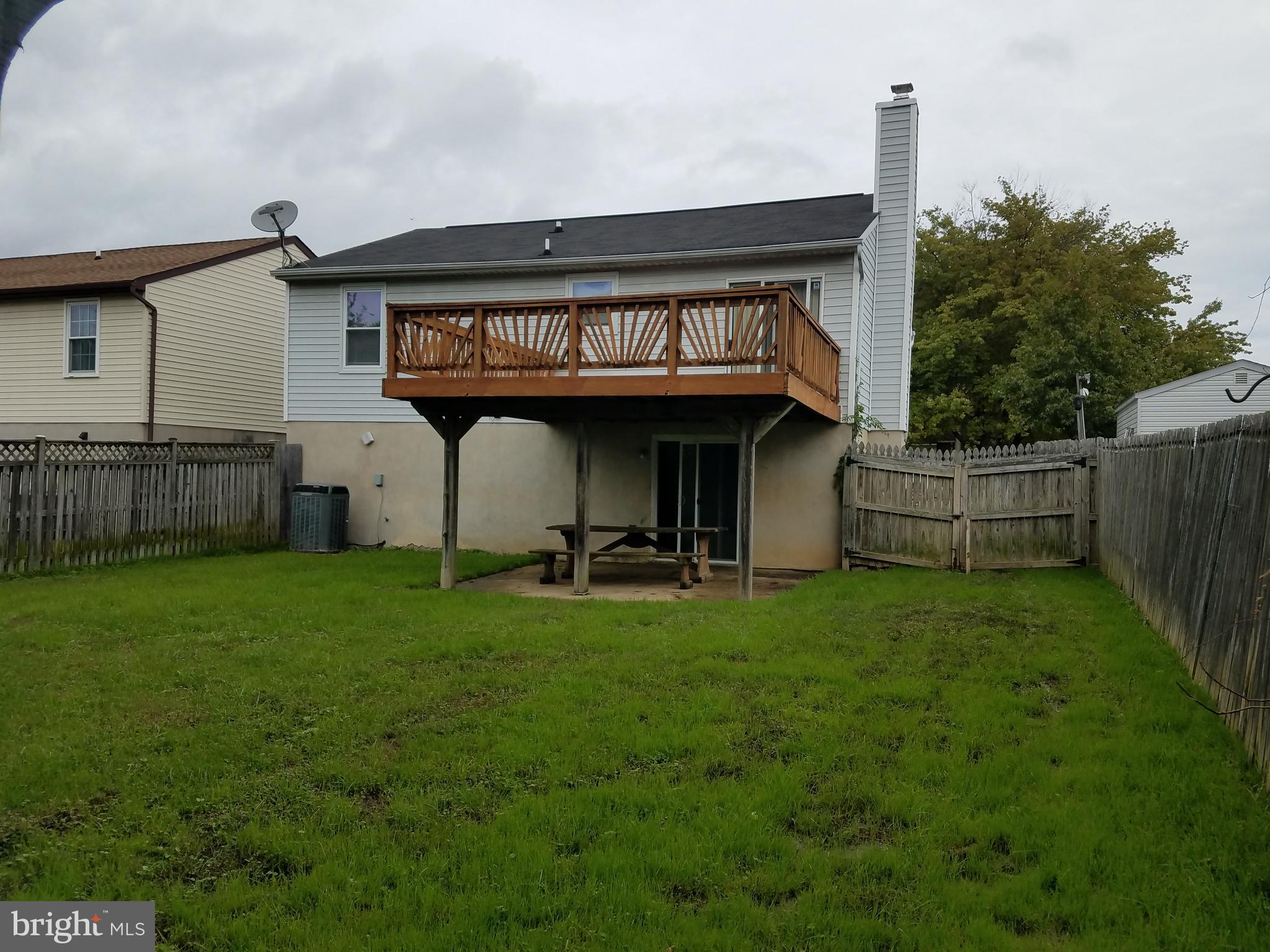 HARBOUR OAKS - Residential