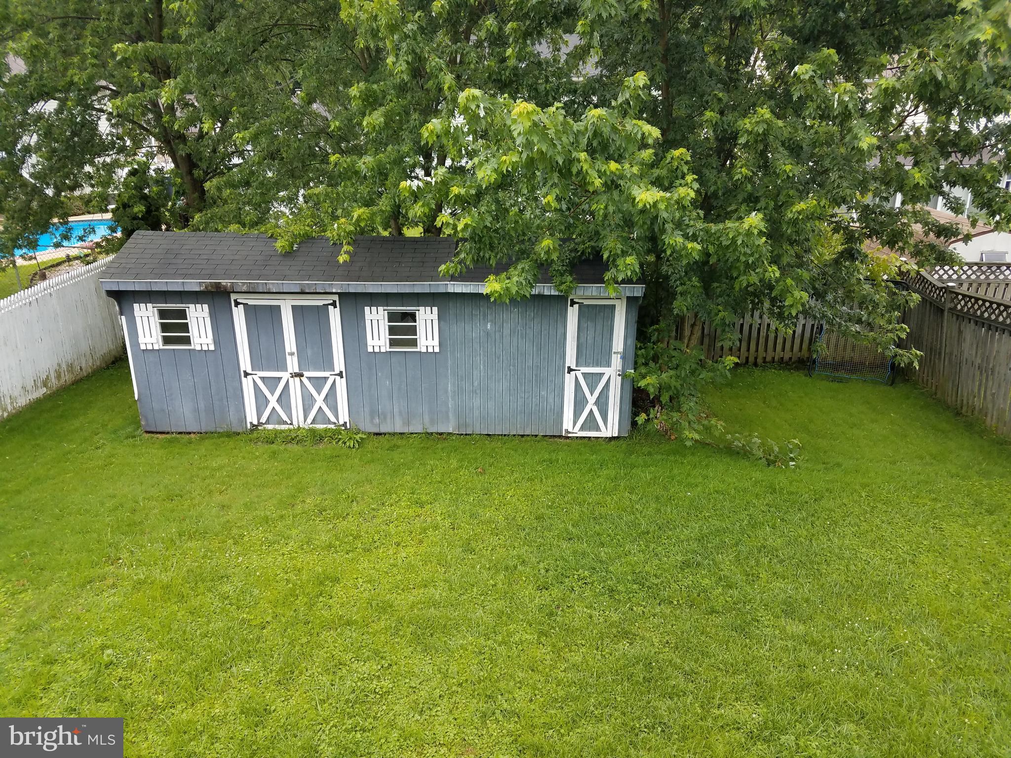 HARBOUR OAKS - Residential