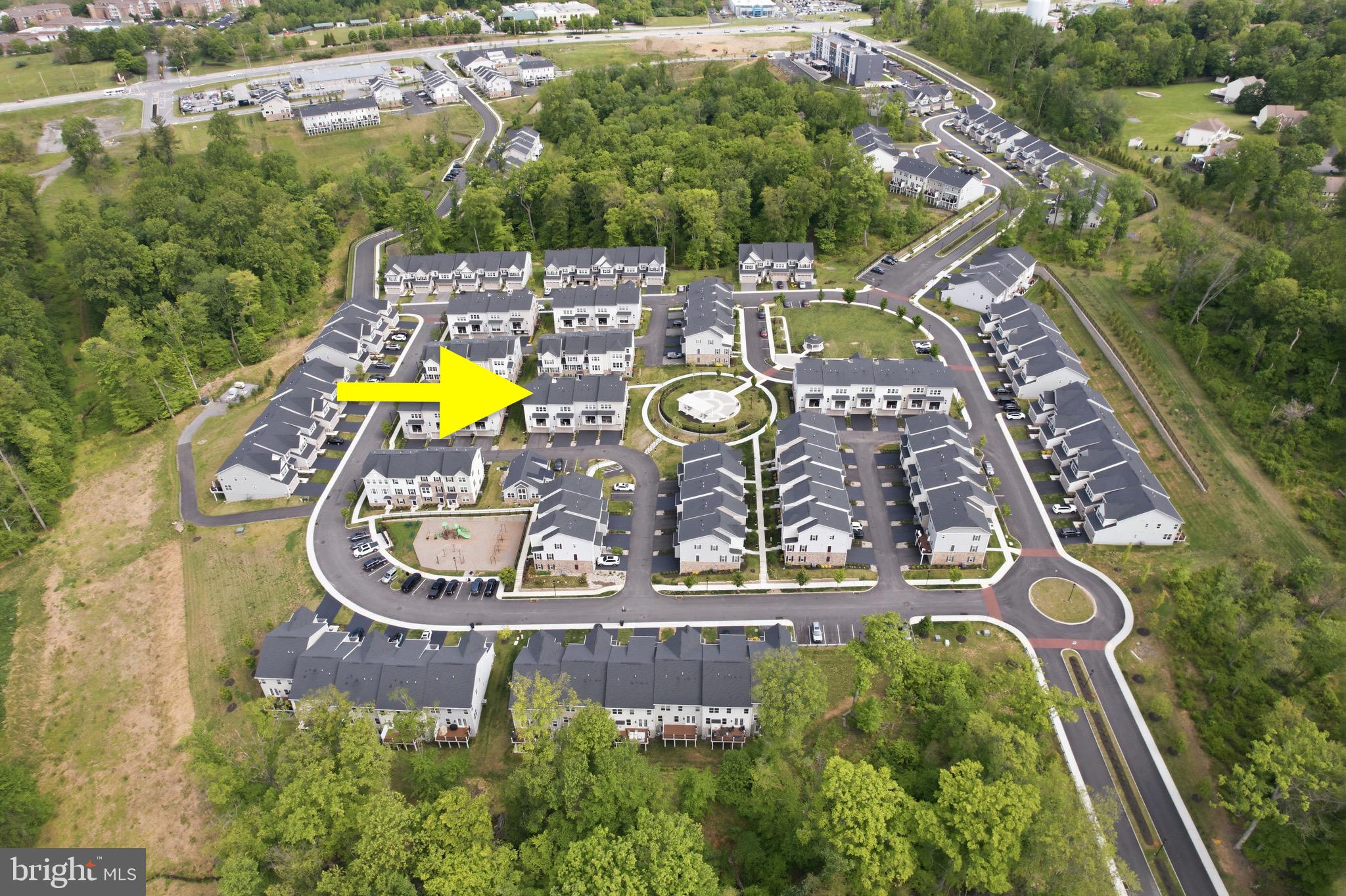 PONDS EDGE - Residential