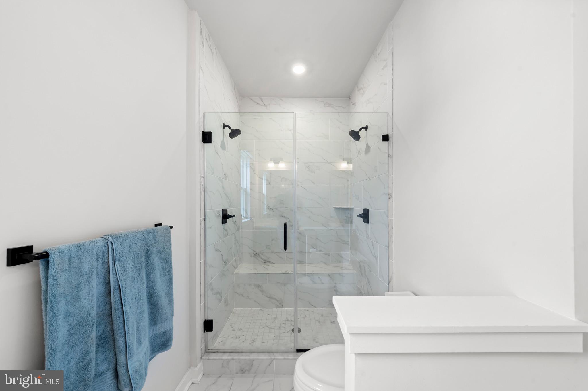 PONDS EDGE - Residential