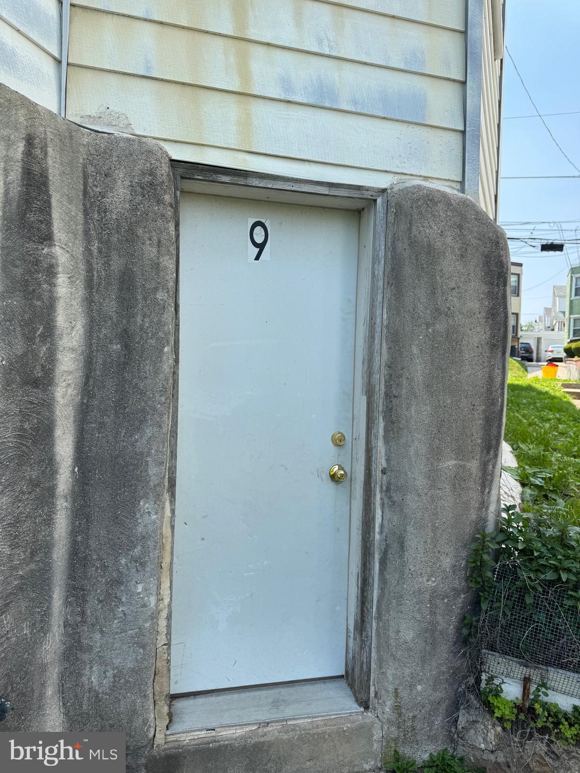 9 ARDSLEY ROAD 90