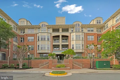 1860 Stratford Park Place Unit 306, Reston, VA MLS: VAFX2228252