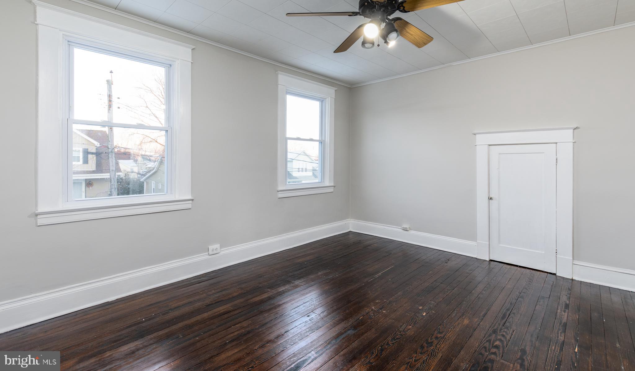 OAKCREST - Residential