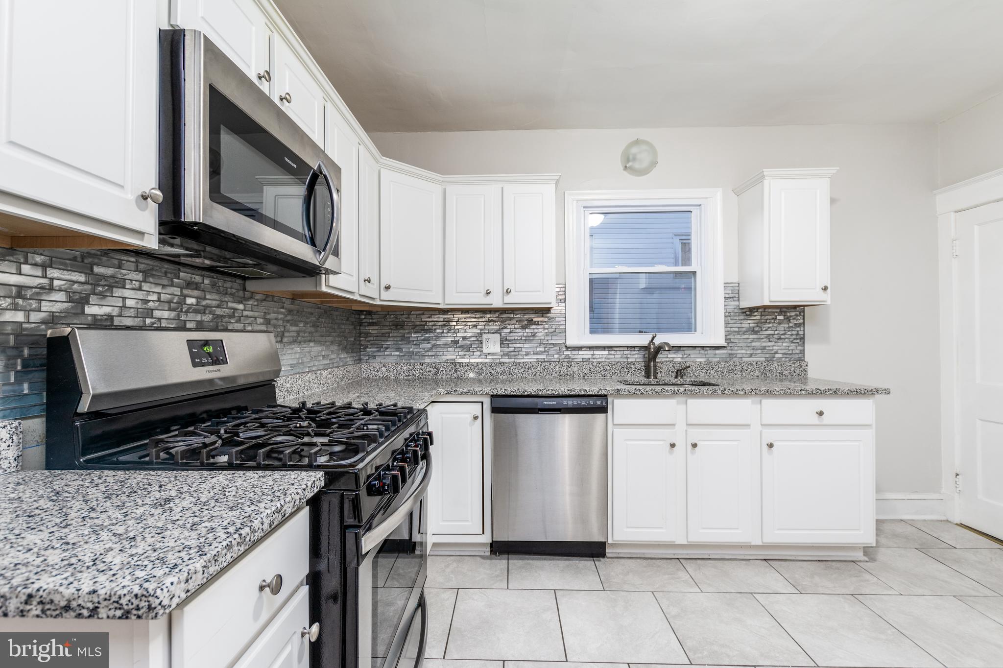 OAKCREST - Residential