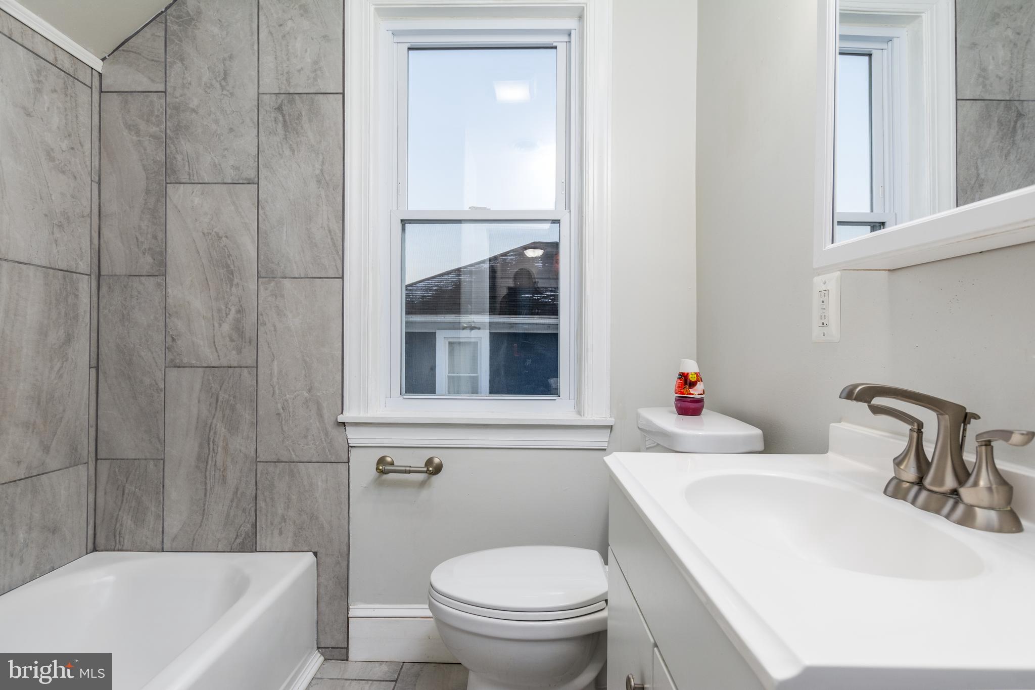 OAKCREST - Residential