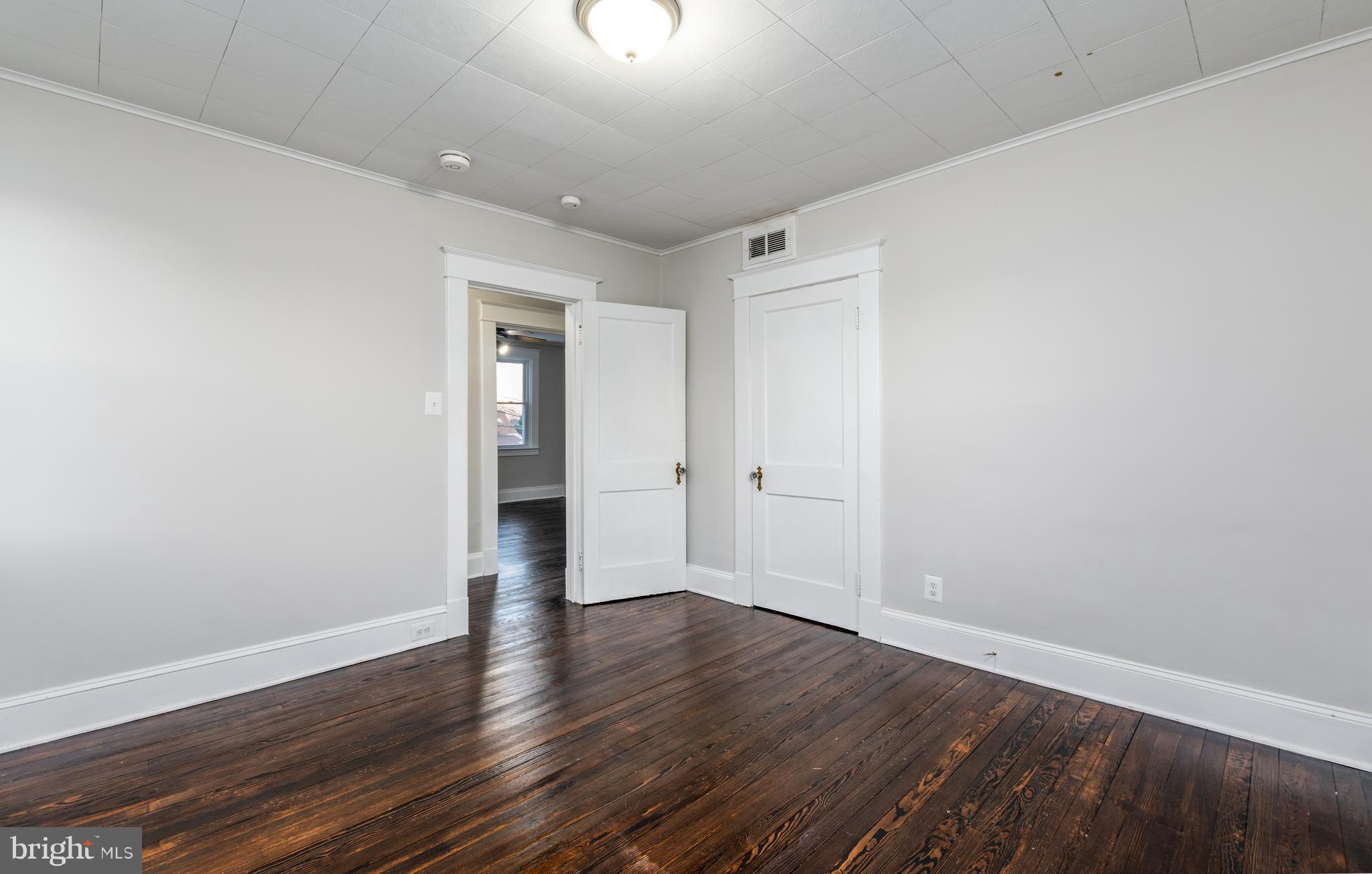 OAKCREST - Residential