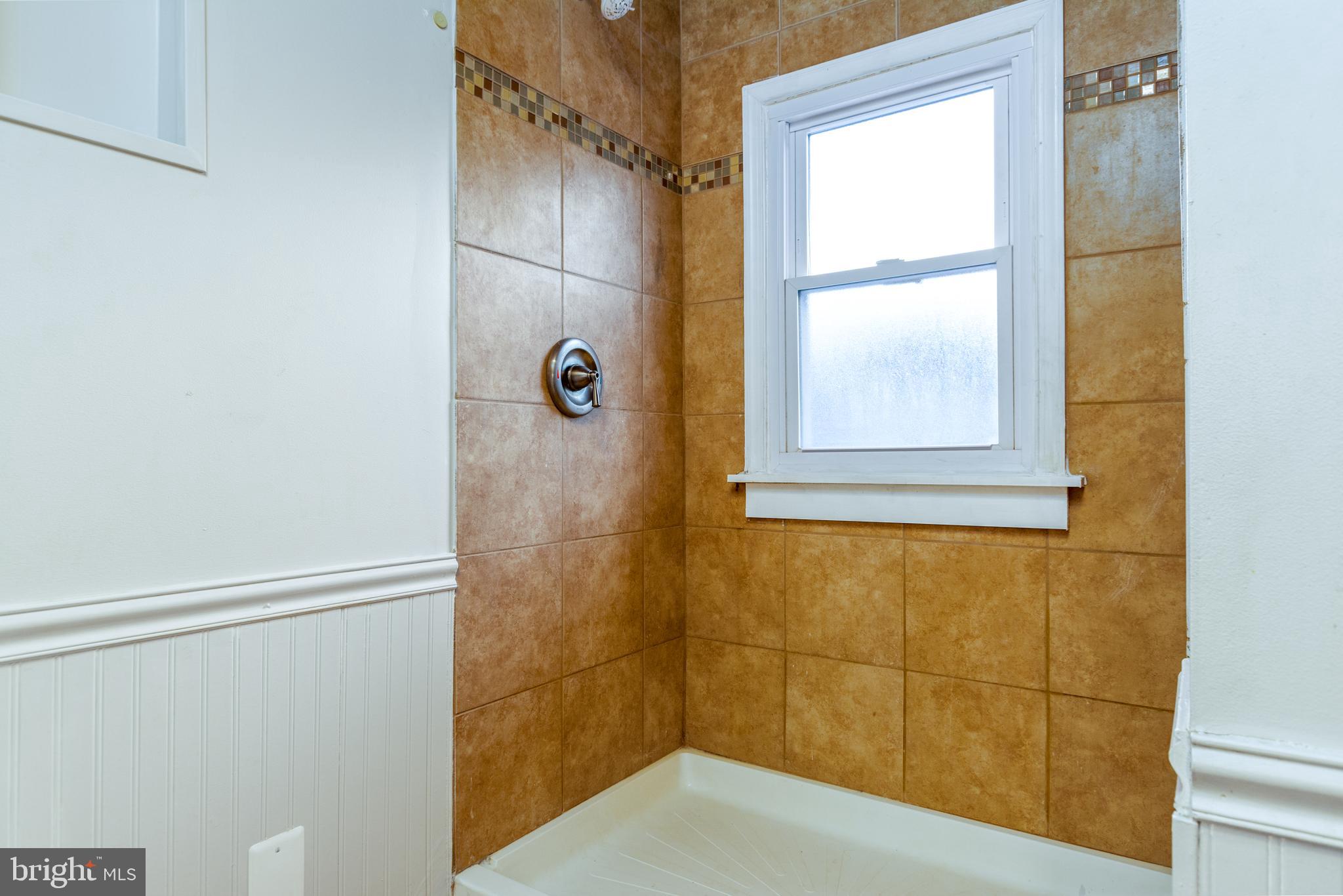 OAKCREST - Residential