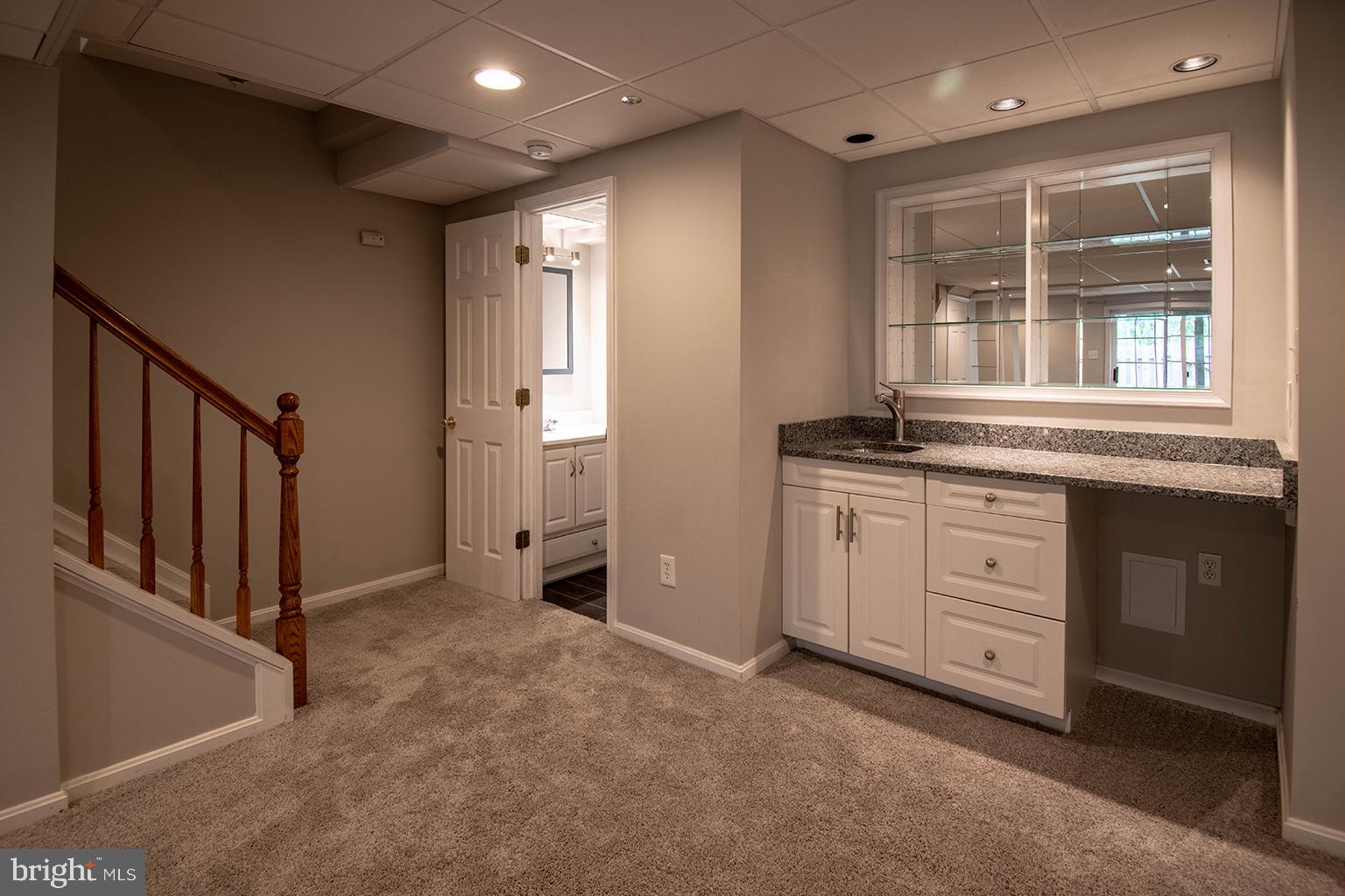 NEW MARKET WEST - Residential Lease