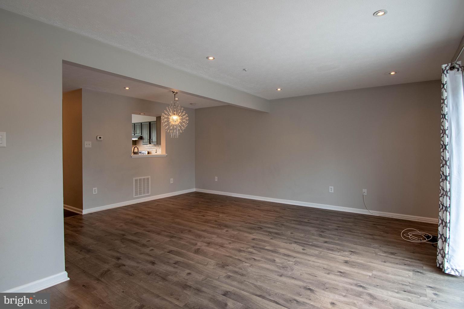 NEW MARKET WEST - Residential Lease