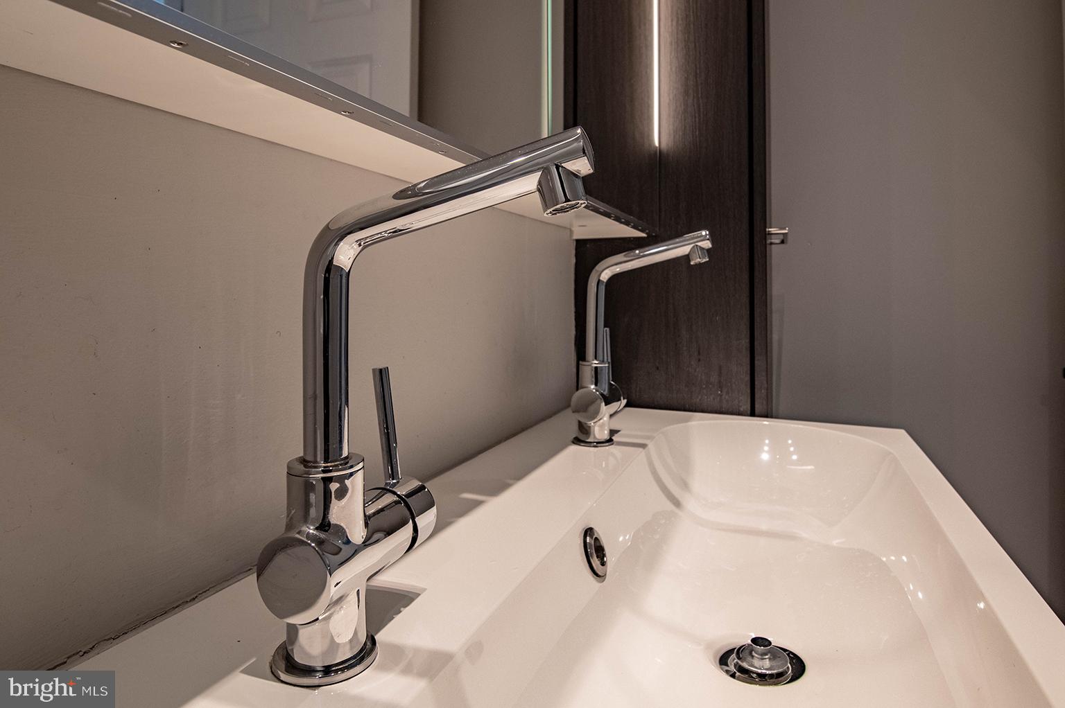 NEW MARKET WEST - Residential Lease