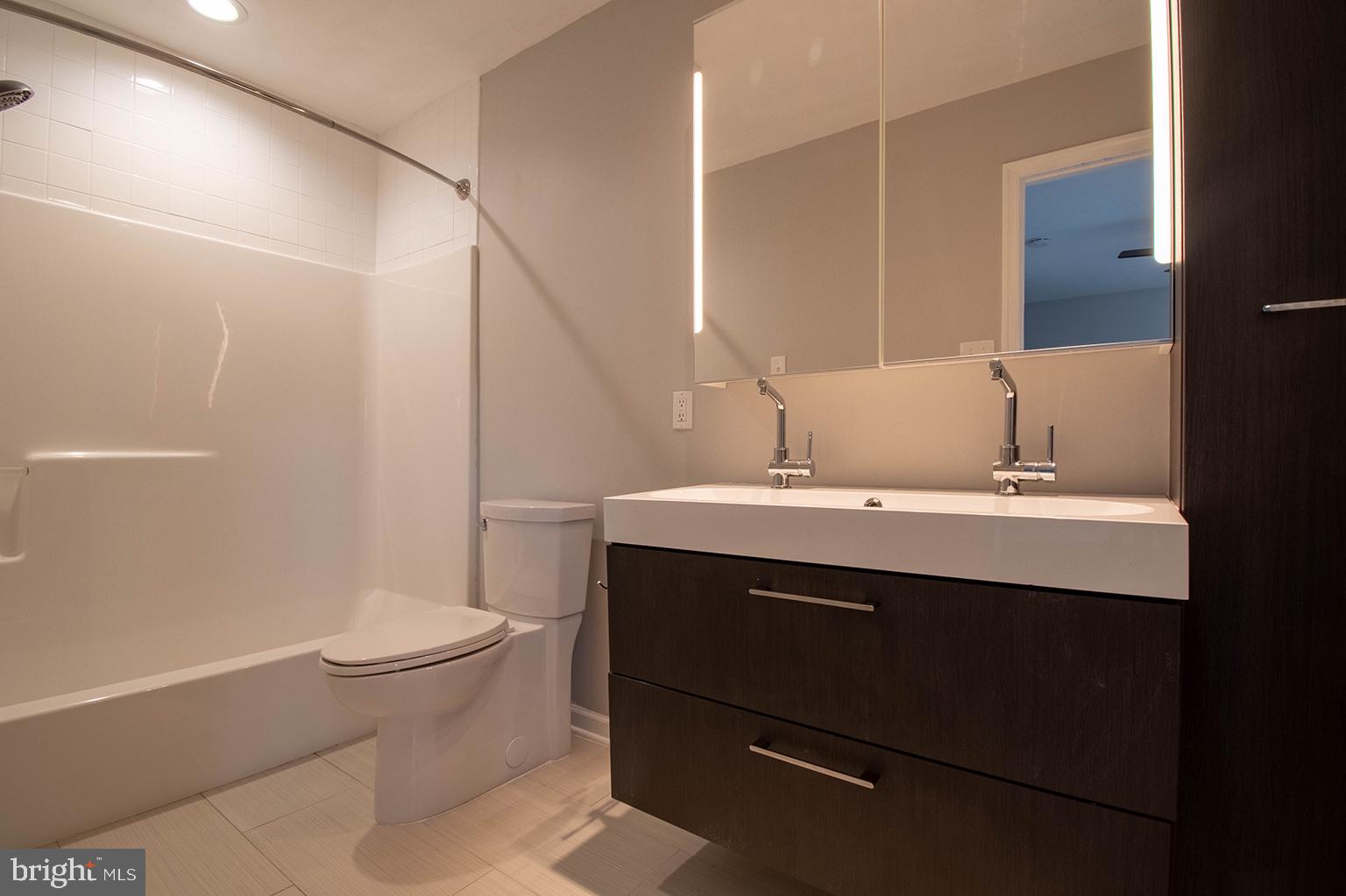 NEW MARKET WEST - Residential Lease