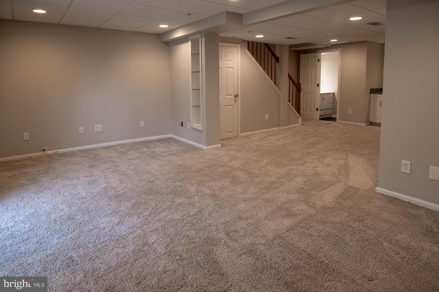 NEW MARKET WEST - Residential Lease