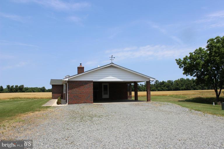 STILL POND - Residential Lease