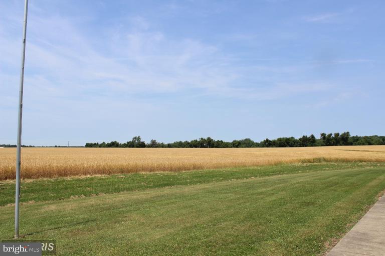 STILL POND - Residential Lease